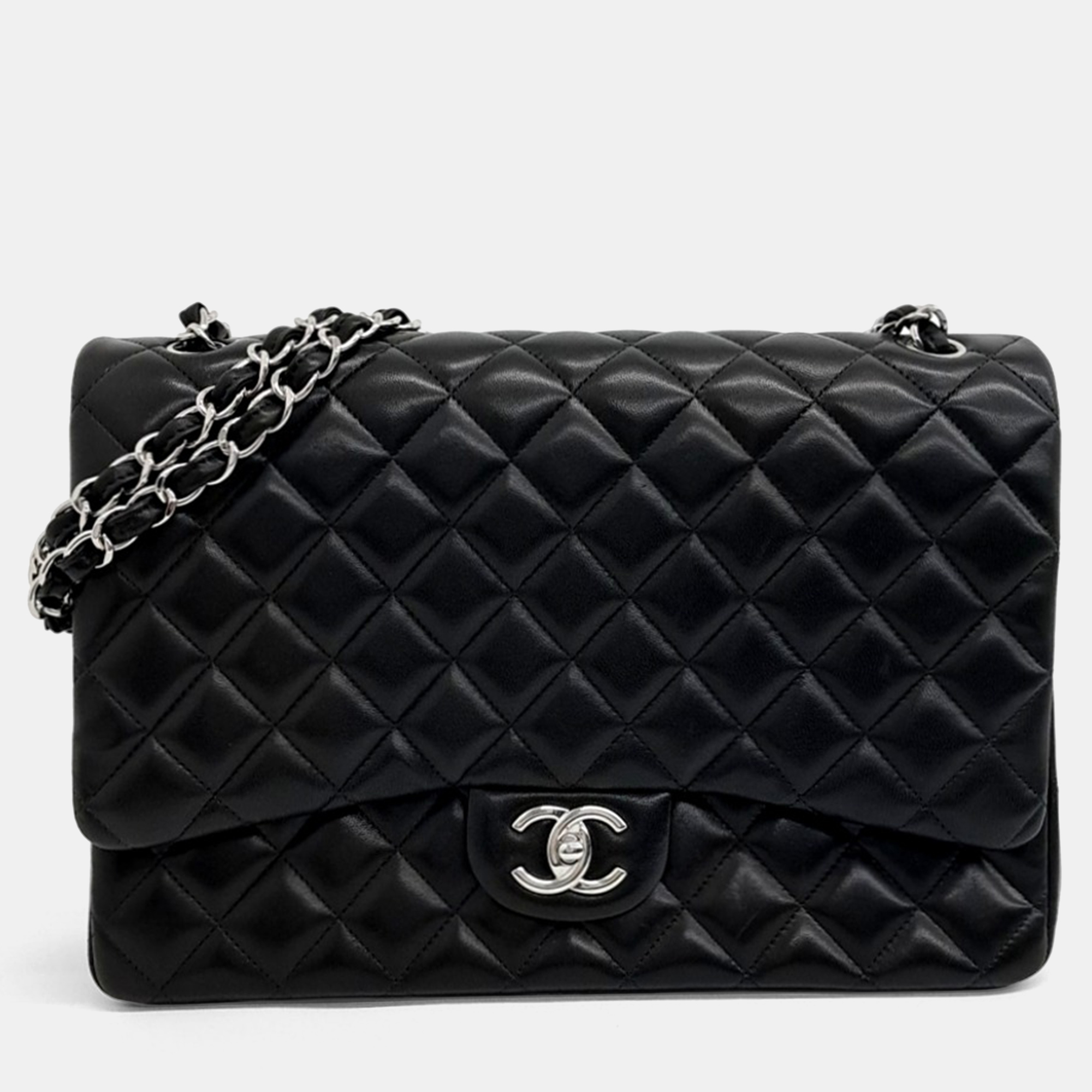

Chanel Black Leather Lambskin Classic Maxi