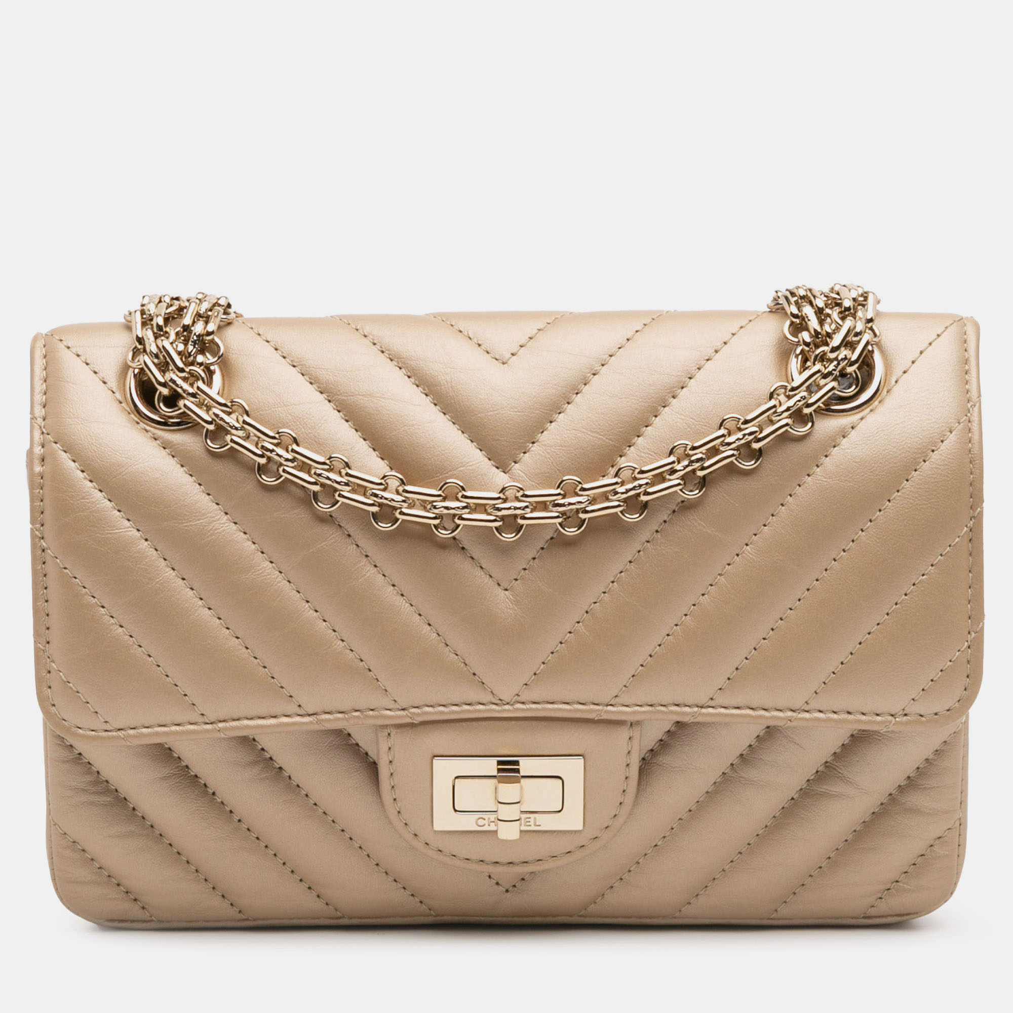 

Chanel Gold Reissue 2.55 Chevron Quilted Metallic Calfskin Single Flap 224