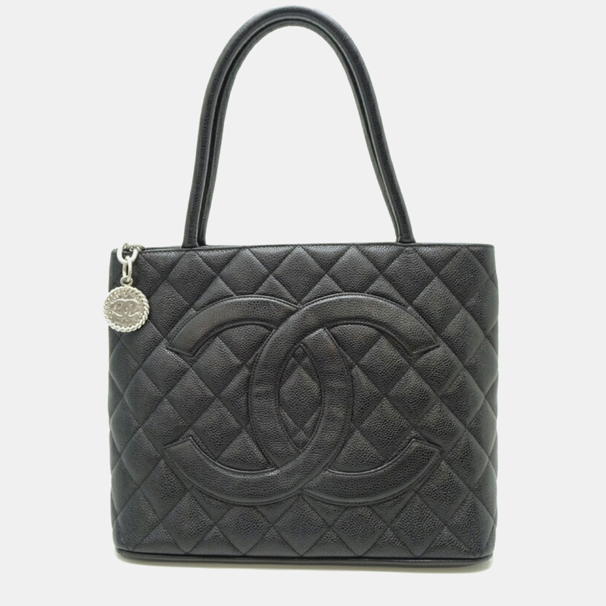 

Chanel Reissue Tote Handbag Caviar Leather Black