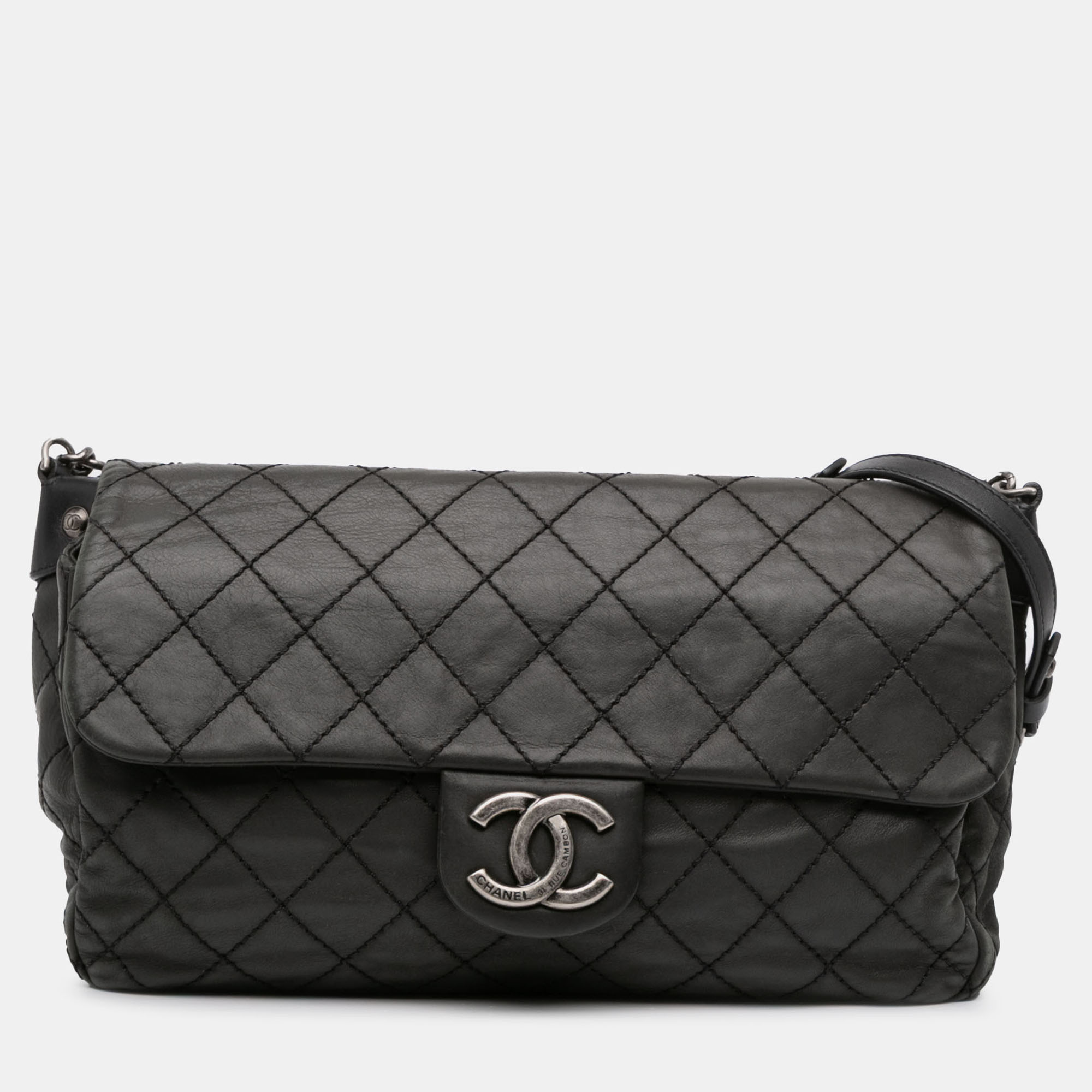 

Chanel Grey Large Quilted Iridescent Calfskin Coco Daily Flap