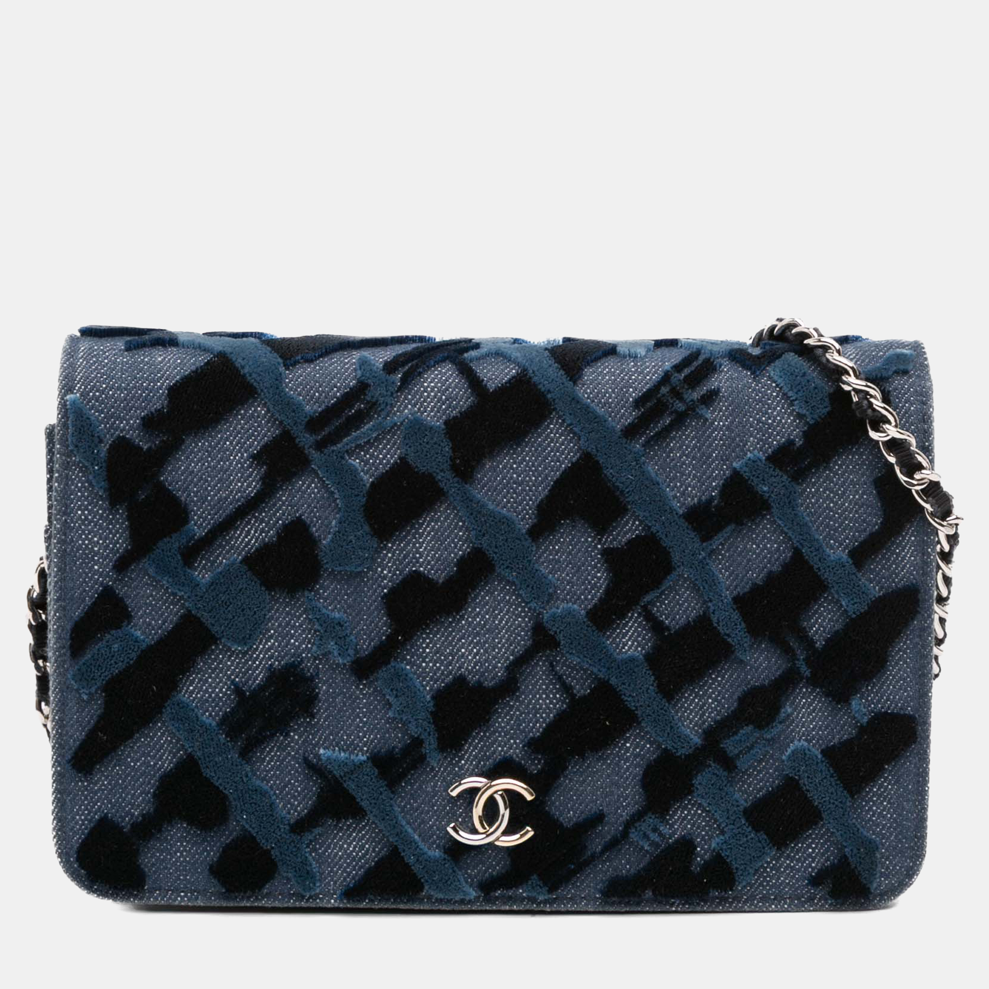 Pre-owned Chanel Blue Denim And Velvet Wallet On Chain