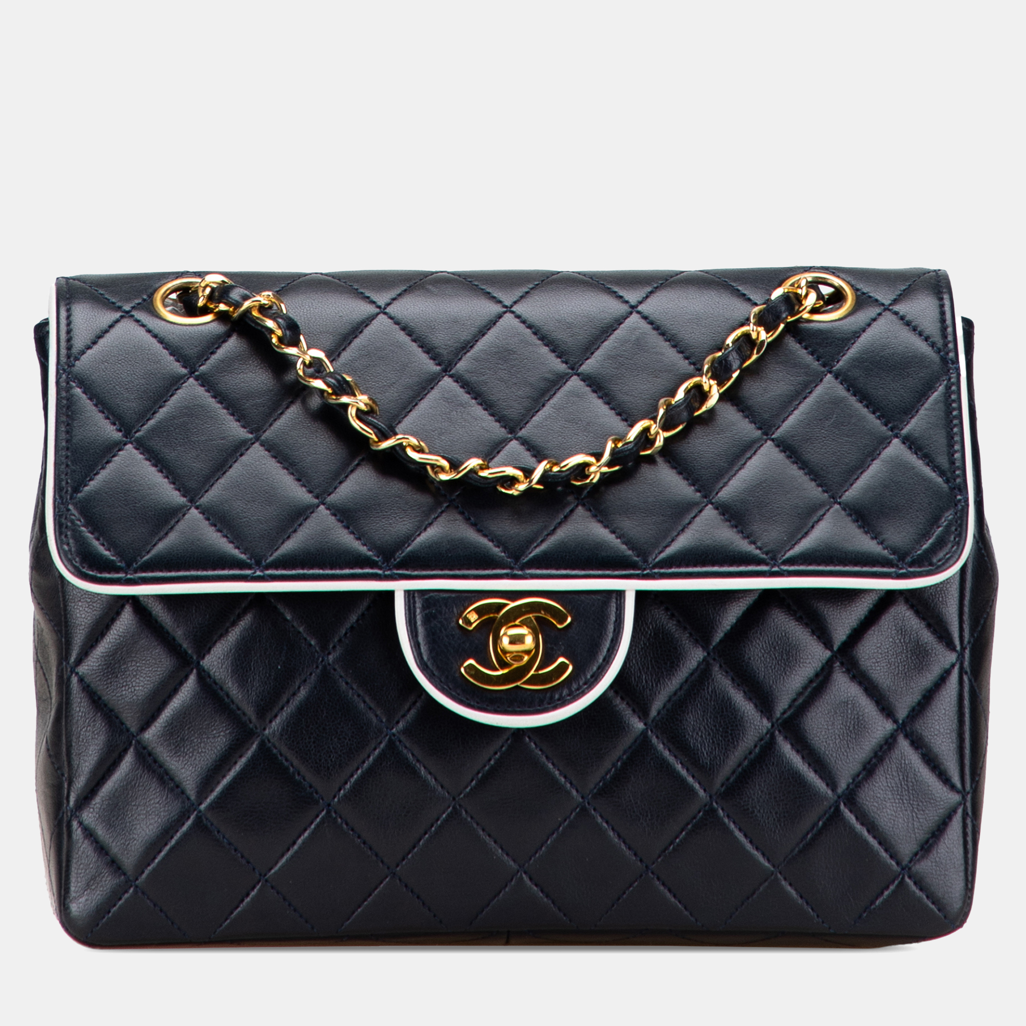 

Chanel Navy Blue CC Bicolor Quilted Lambskin Piping Single Flap