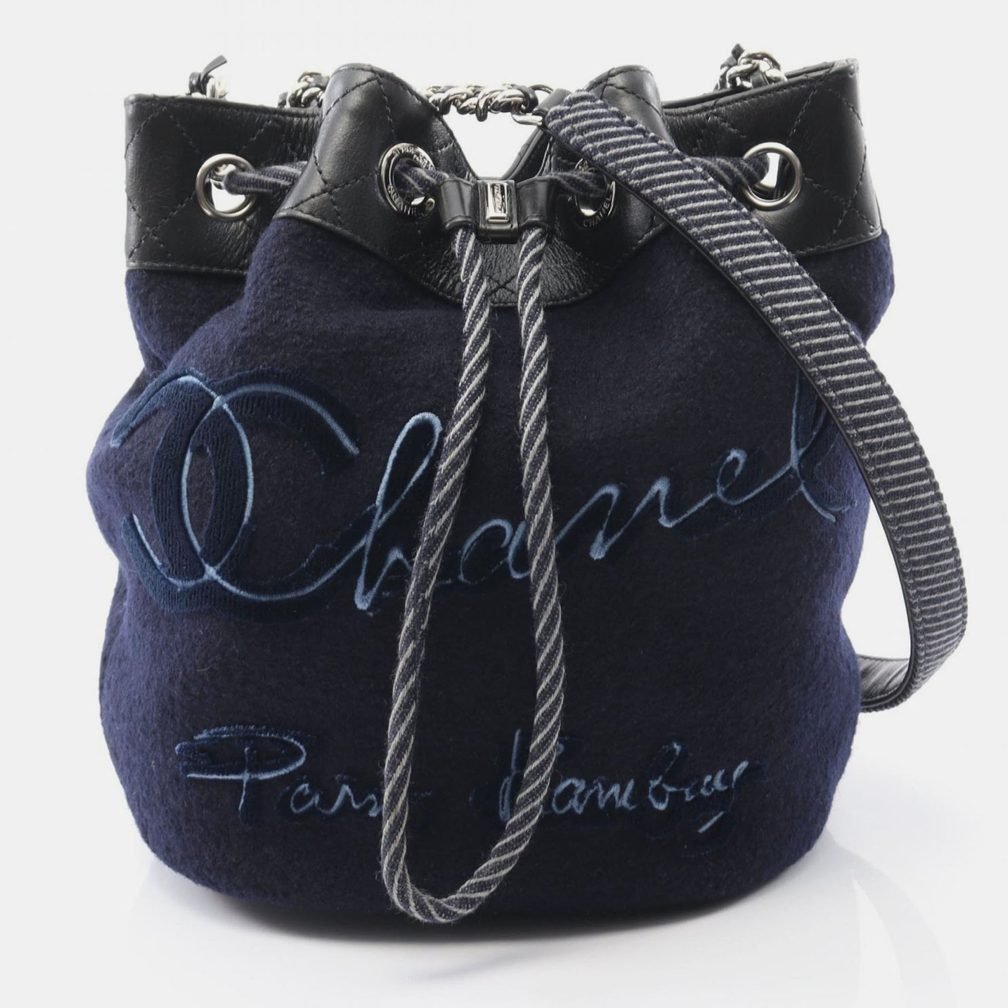 

Chanel Paris Hamburg Navy/Black Leather and Wool Shoulder Bag, Blue