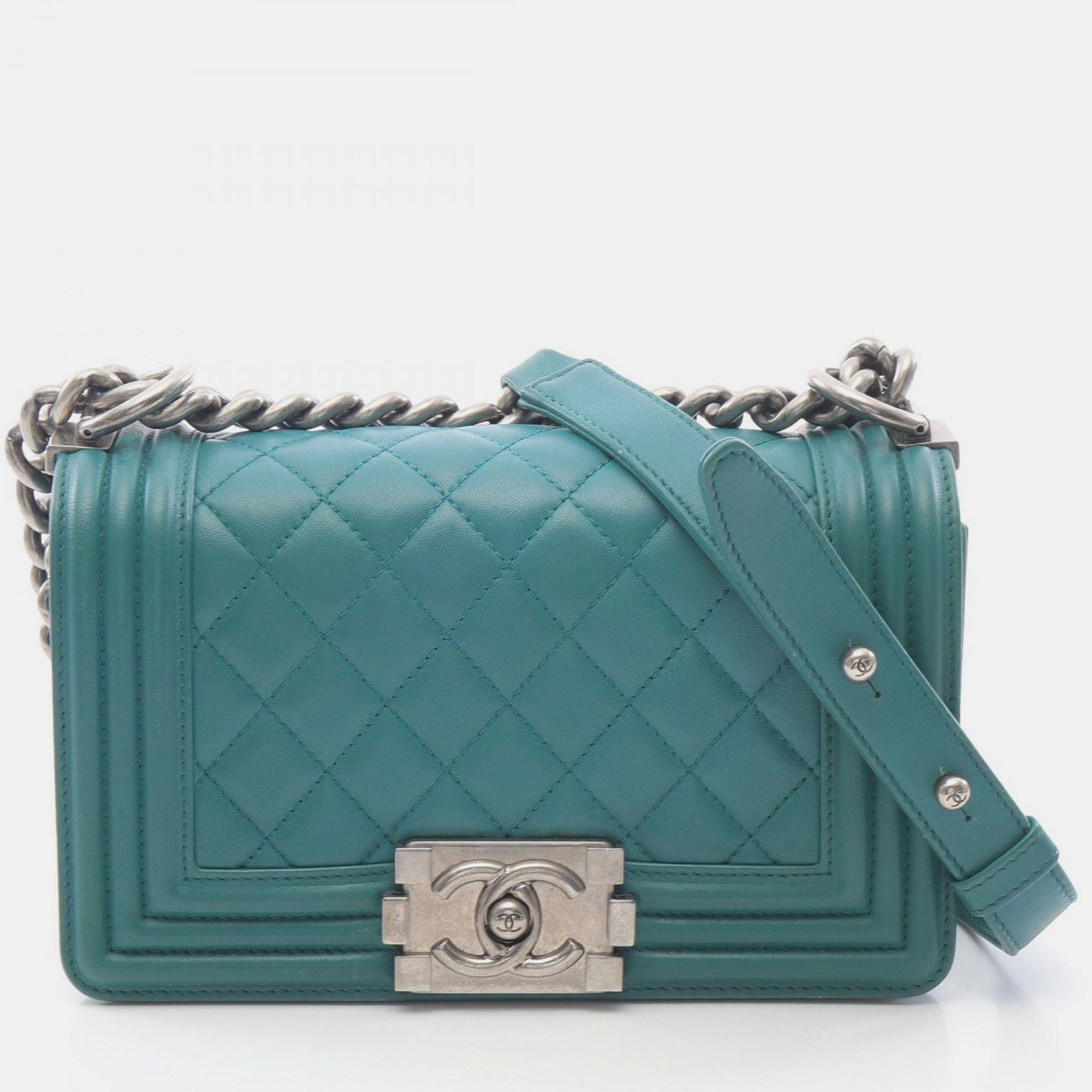 

Chanel Boy  Green Leather Shoulder Bag