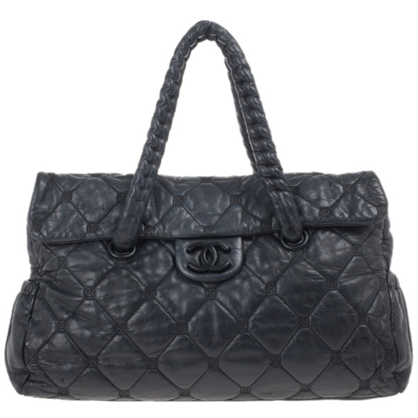 Chanel Black Quilted Bubble Jumbo Flap