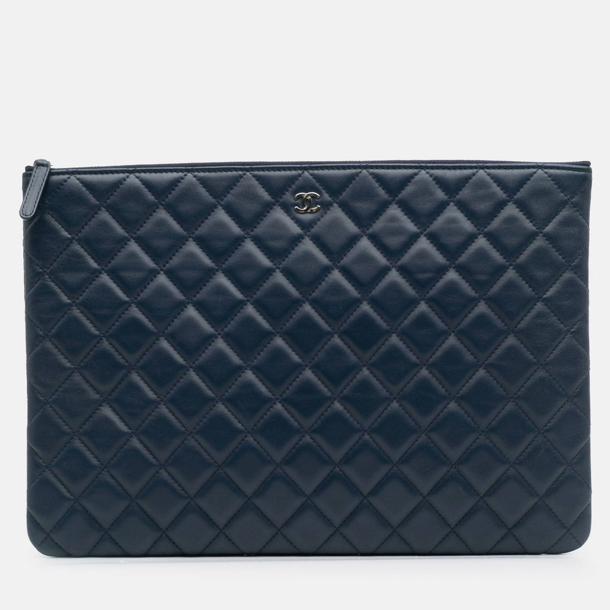 

Chanel Blue Large Quilted Lambskin O Case Clutch
