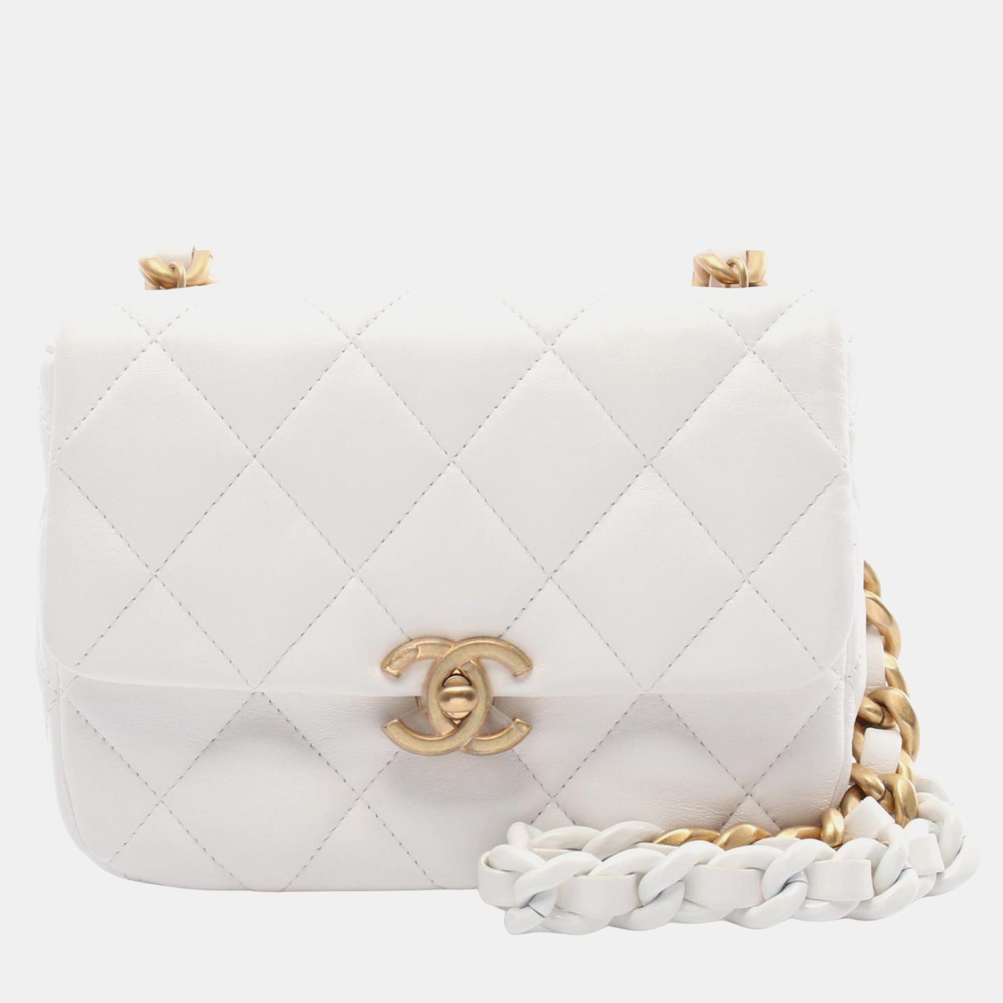 

Chanel Candy Chain CC White Quilted Lambskin Flap Shoulder Bag