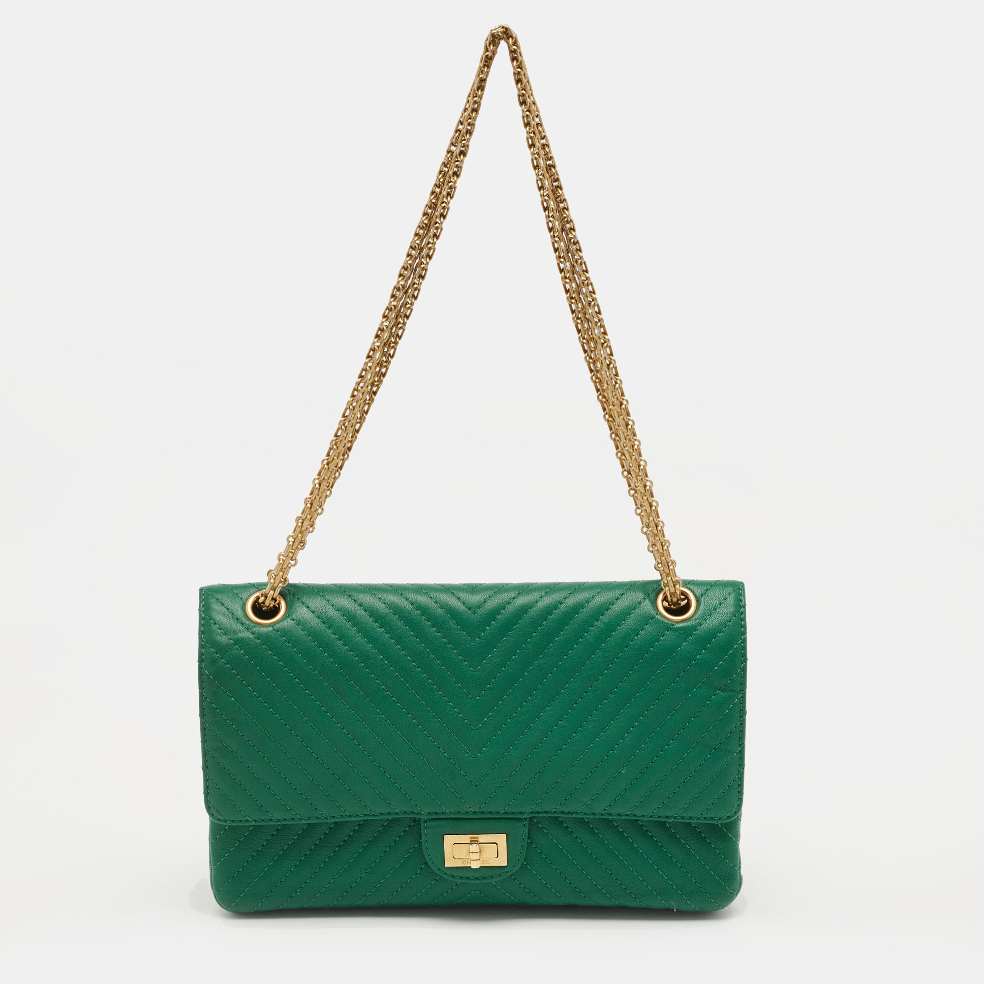

Chanel Green Chevron Leather Classic 226 Reissue 2.55 Flap Bag
