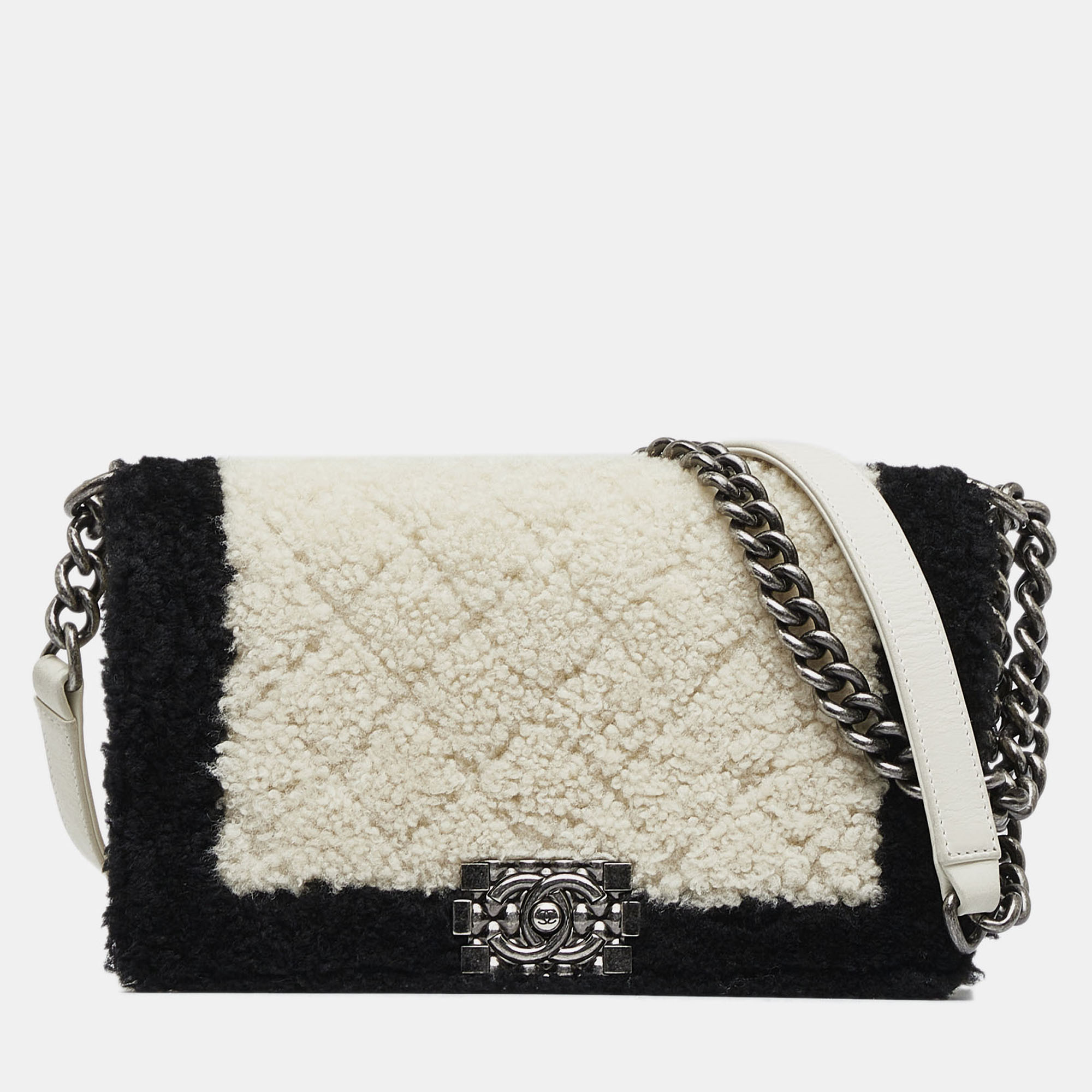 

Chanel Black/White Old Medium Bicolor Shearling Boy Flap