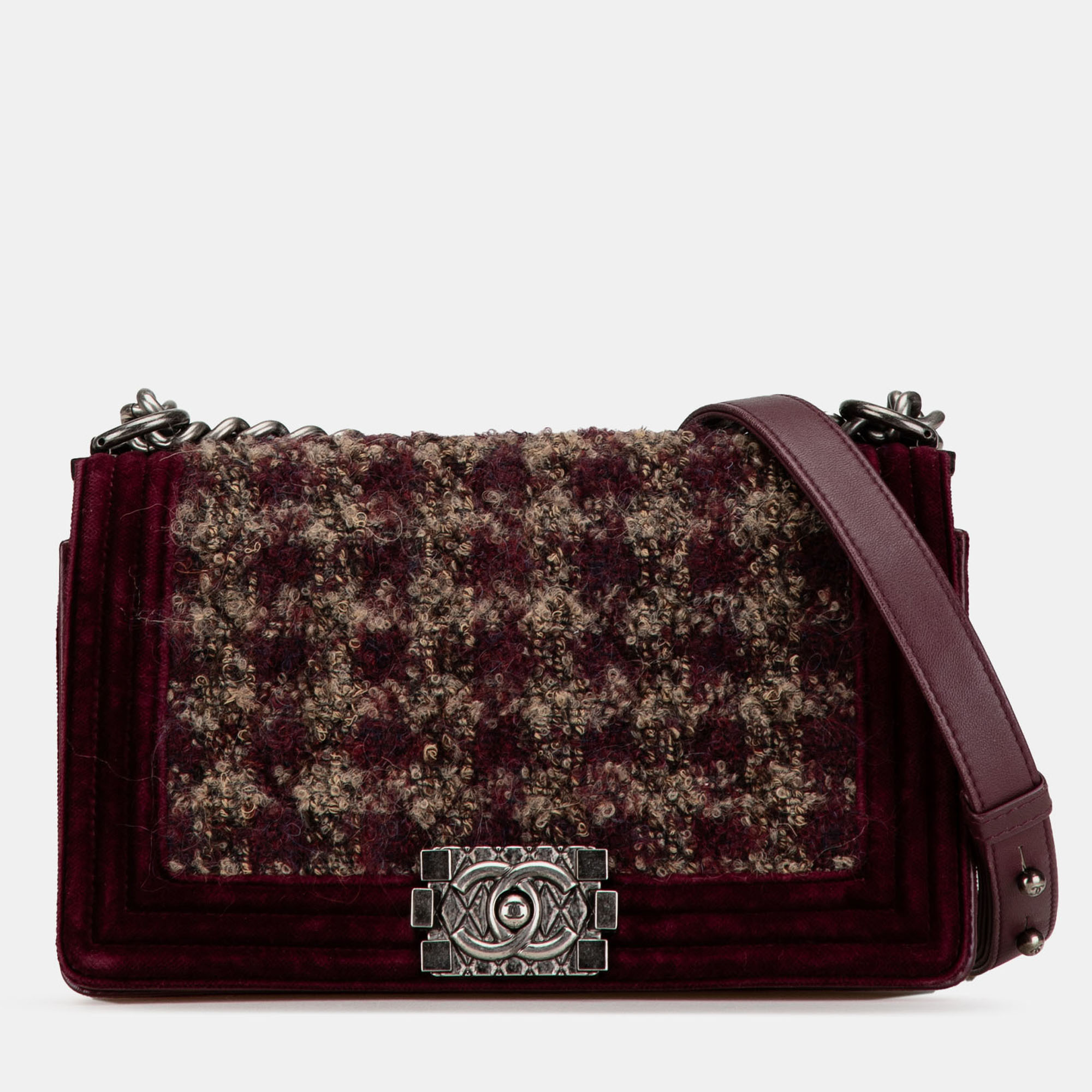 

Chanel Burgundy Old Medium Velvet and Tweed Boy Flap