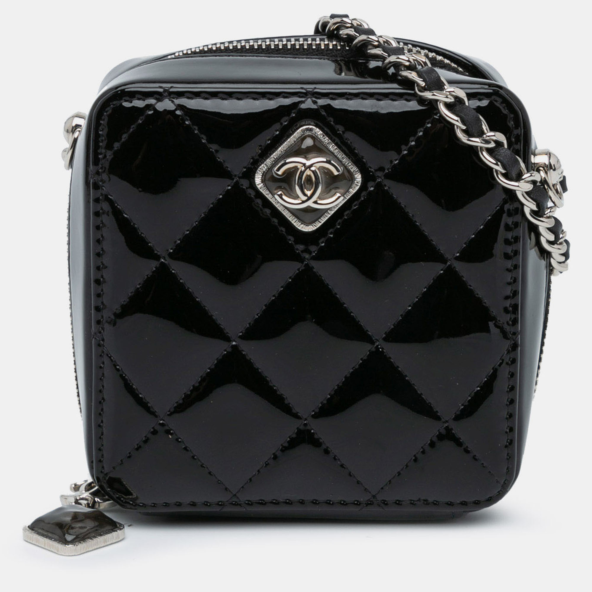 Pre-owned Chanel Black Cc Quilted Patent Diamond Resin Clutch With Chain