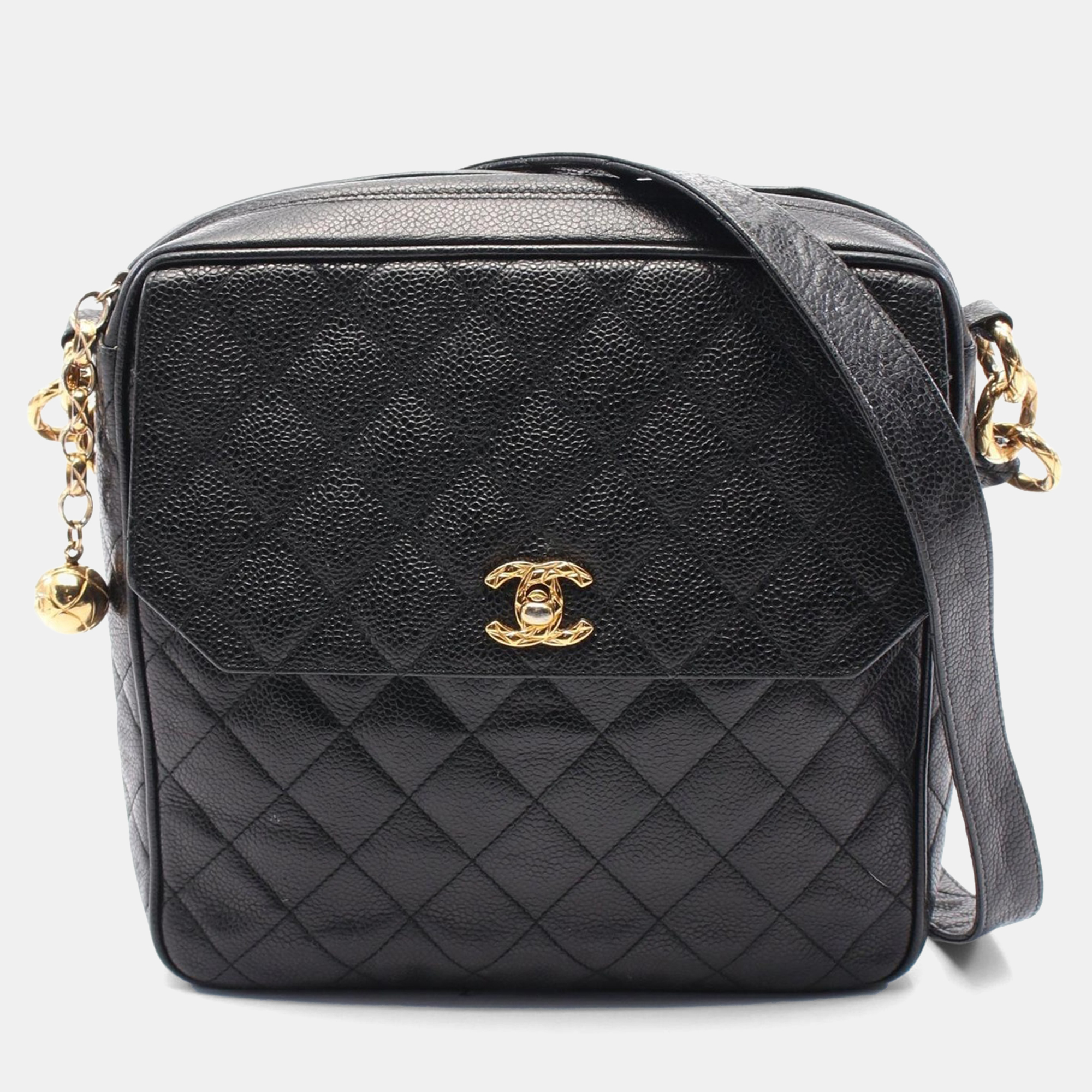 

Chanel Matelasse Shoulder Shoulder Crossbody Bag Leather Black