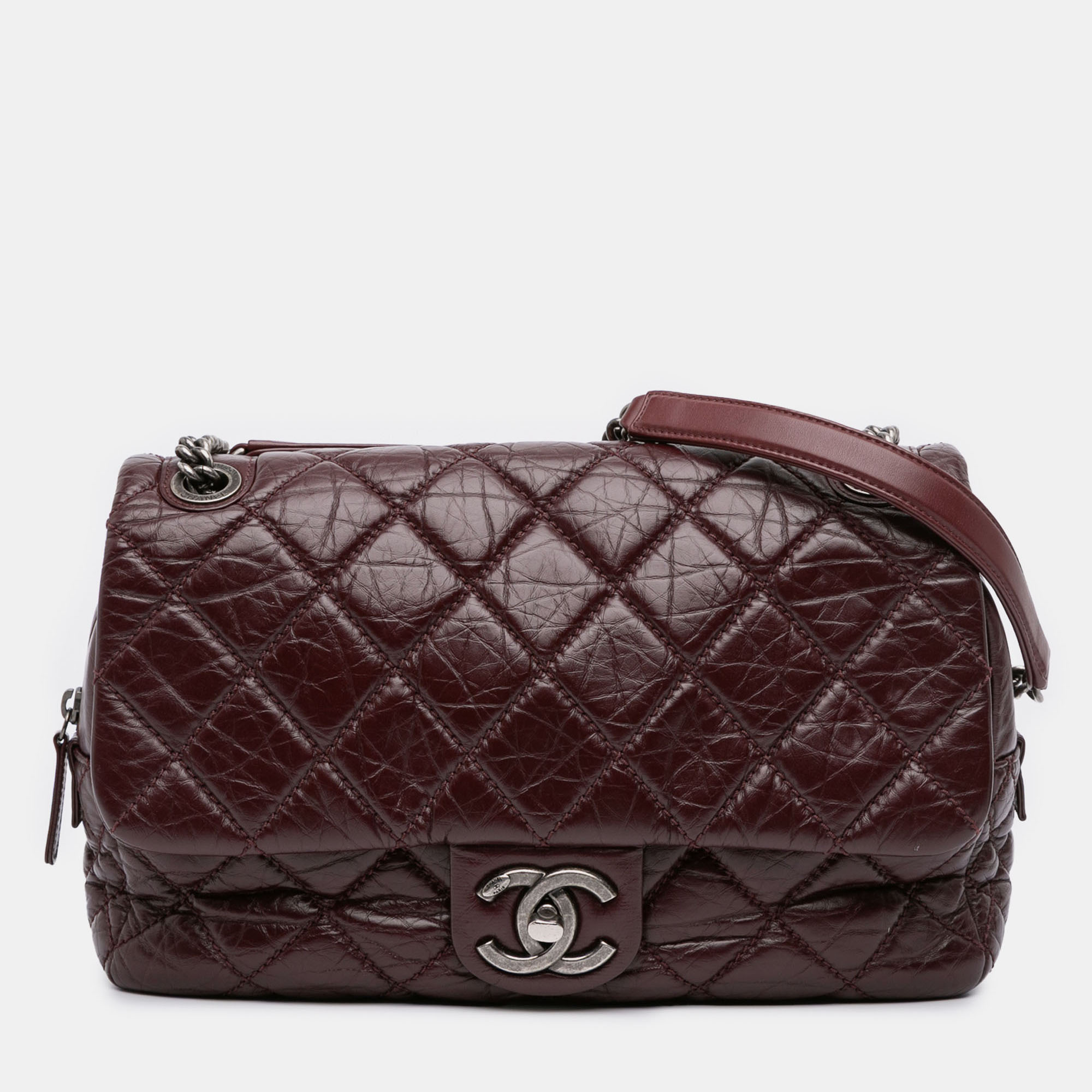 

Chanel Burgundy Jumbo Quilted Aged Calfskin New Portobello Flap