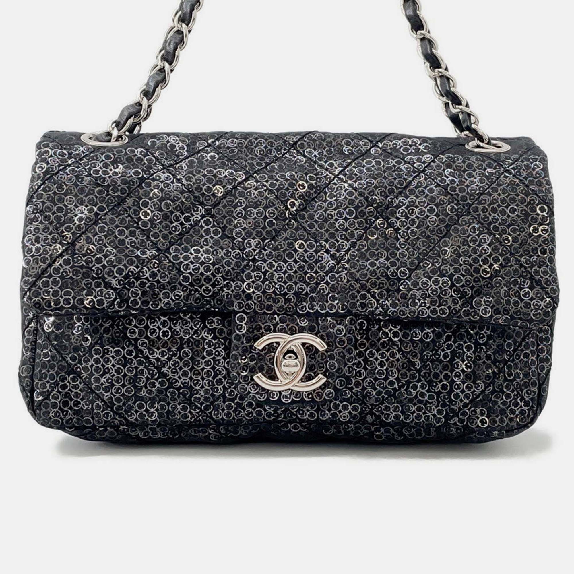 

Chanel Chanel Matelasse Chain shoulder Bag Black Mesh Sequins