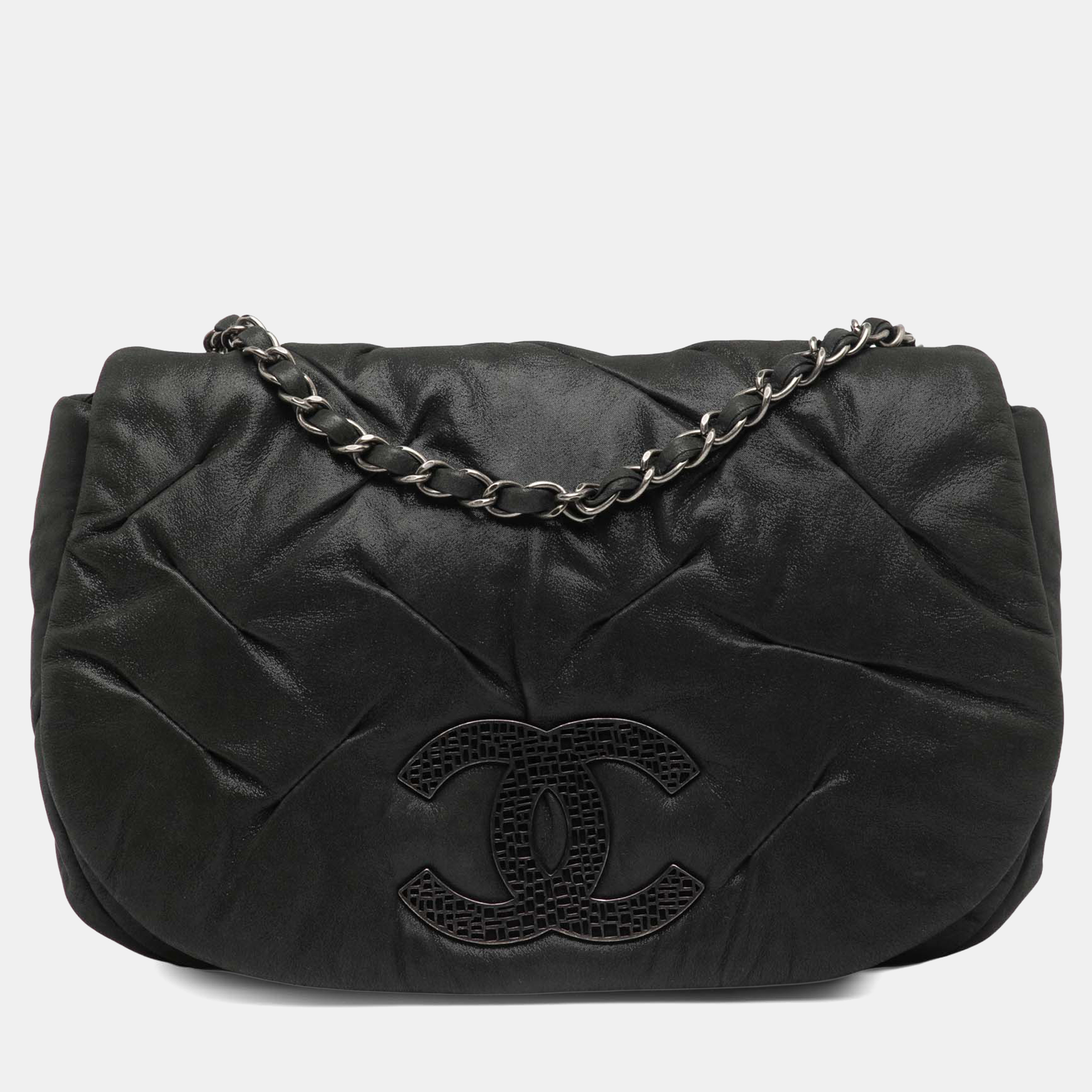 

Chanel Black Iridescent Calfskin East Glint Flap