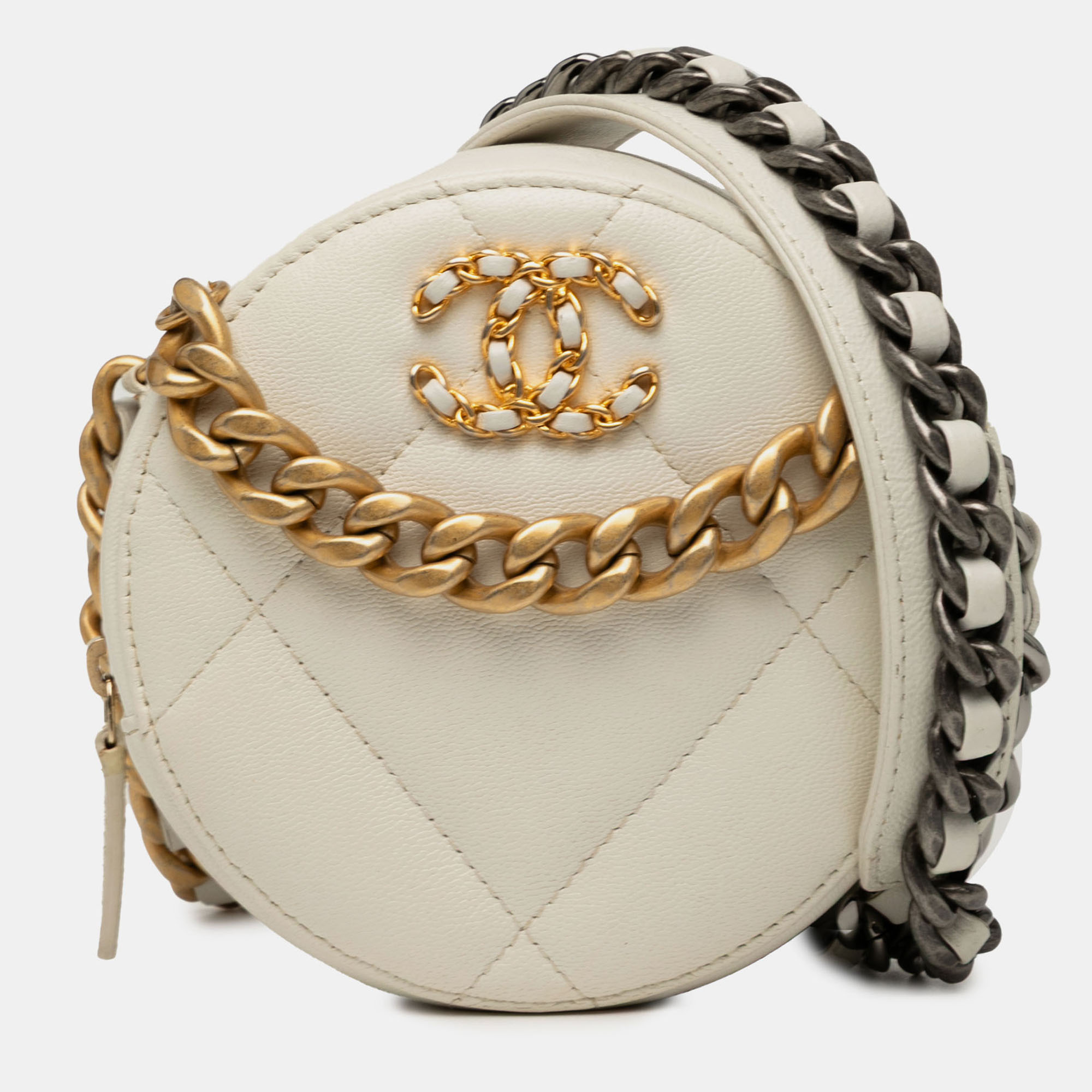 

Chanel Quilted Goatskin 19 Round Clutch With Chain, White
