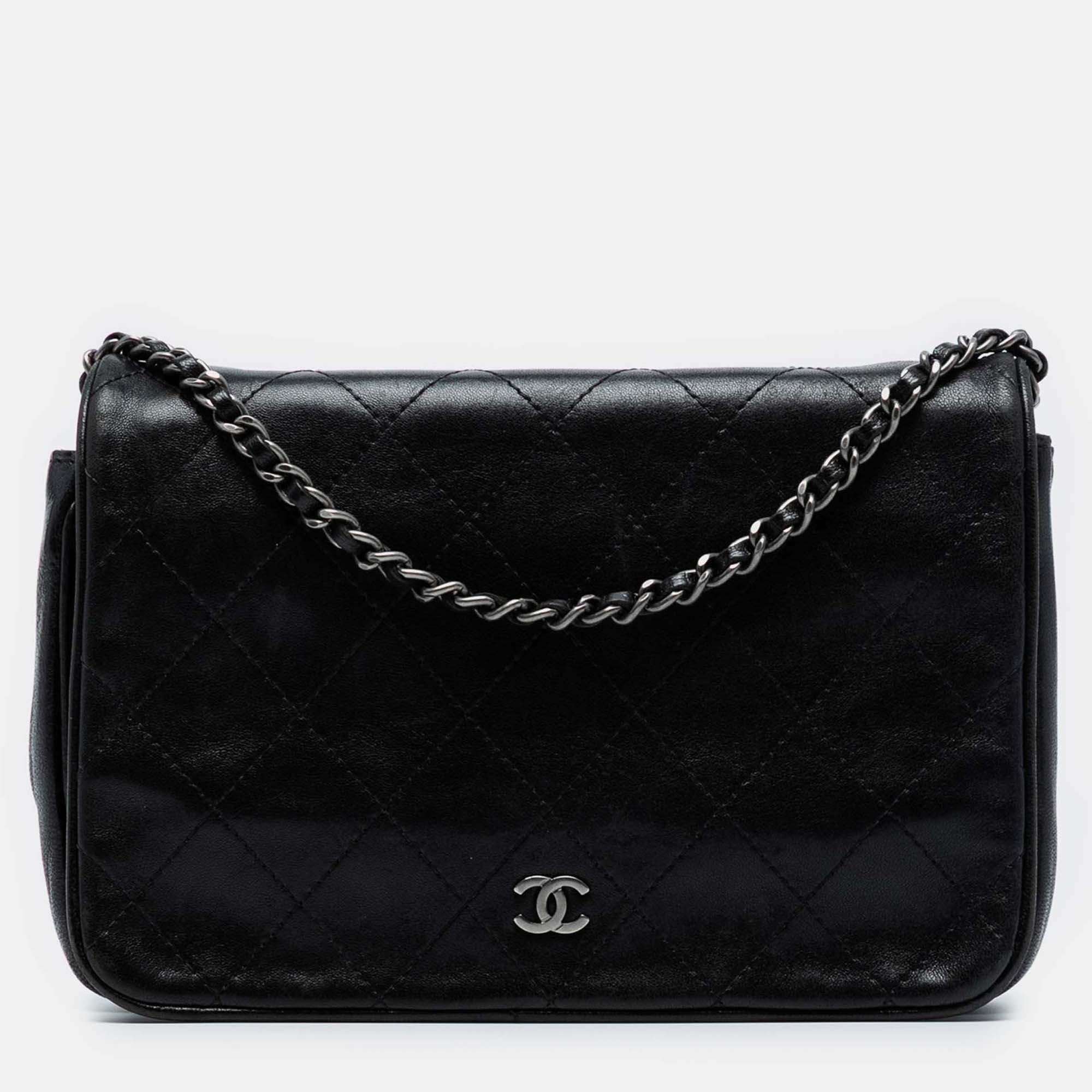 

Chanel Black CC Quilted Lambskin Full Flap Wallet on Chain