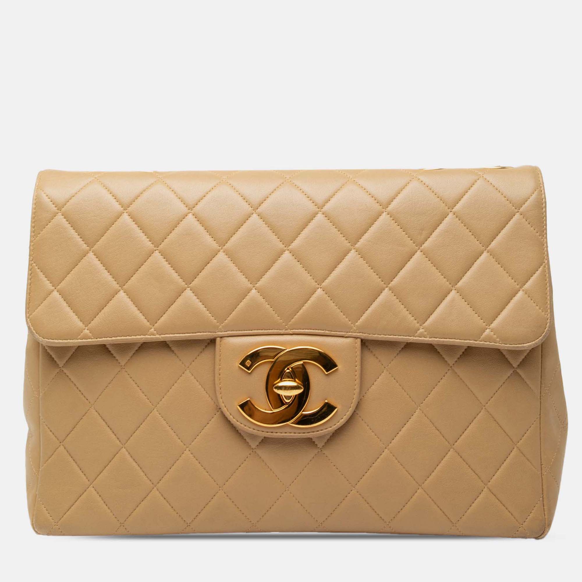 

Chanel Beige Jumbo  Classic Lambskin Single Flap