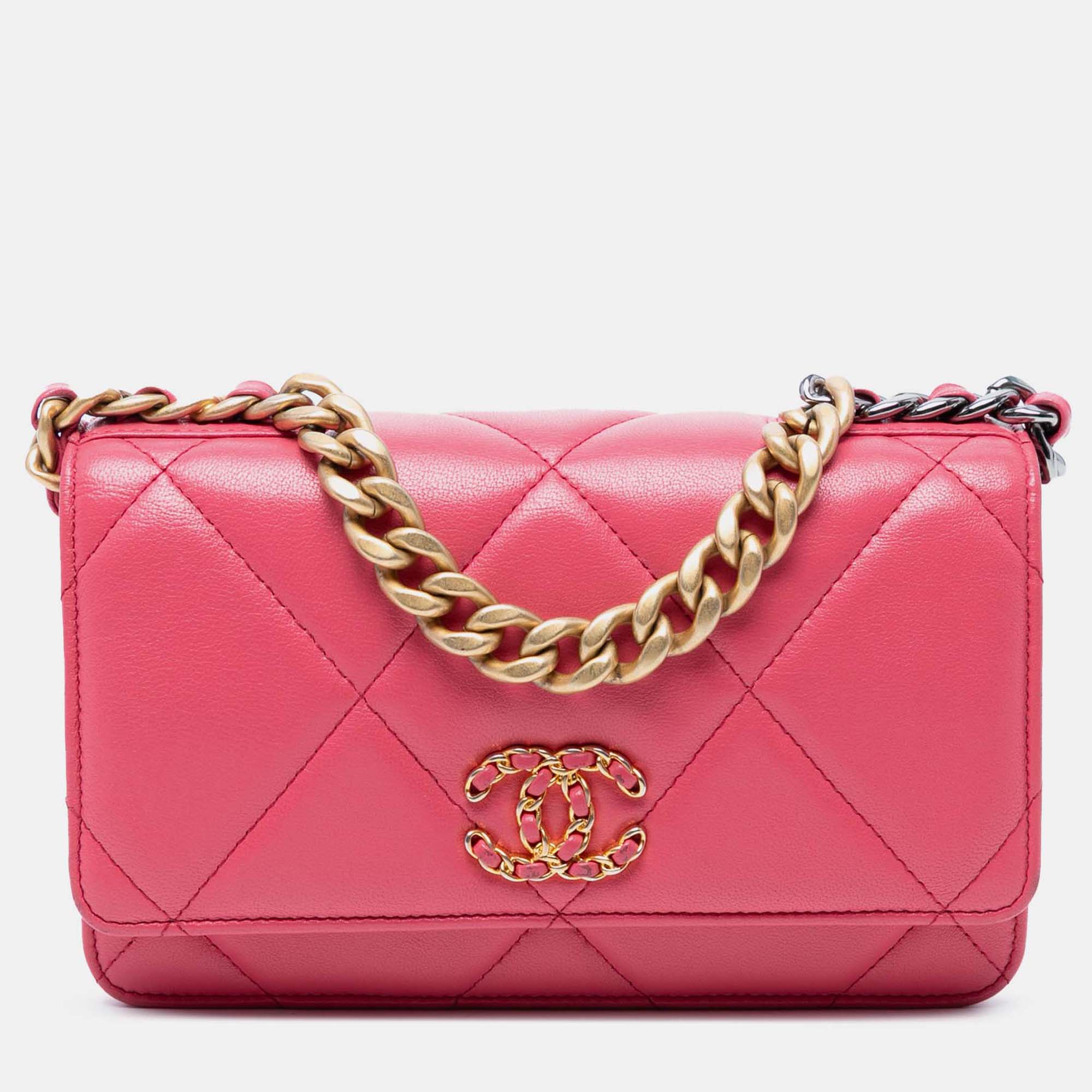 

Chanel Pink Quilted Lambskin 19 Wallet on Chain