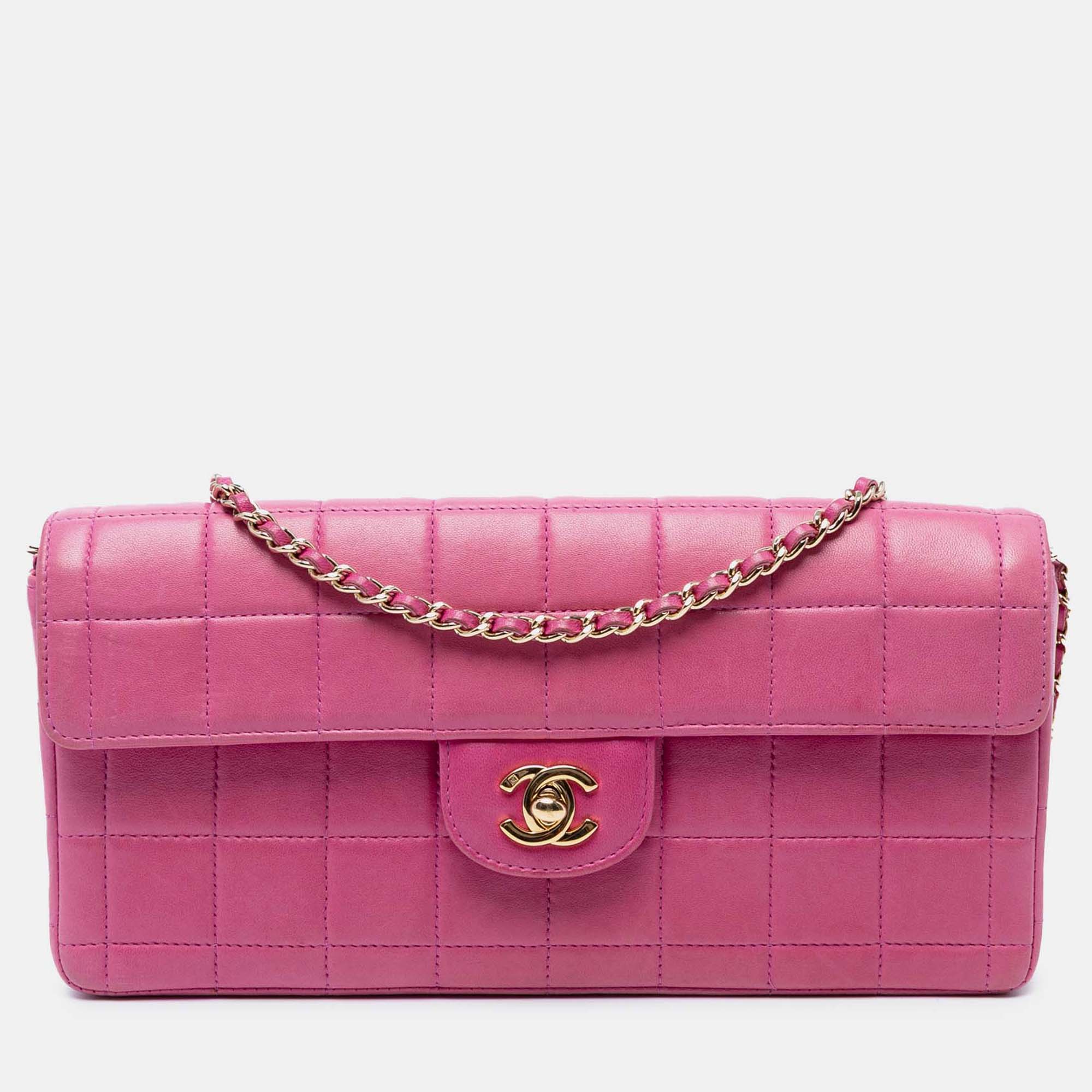 

Chanel Pink Chocolate Bar Lambskin East West Flap