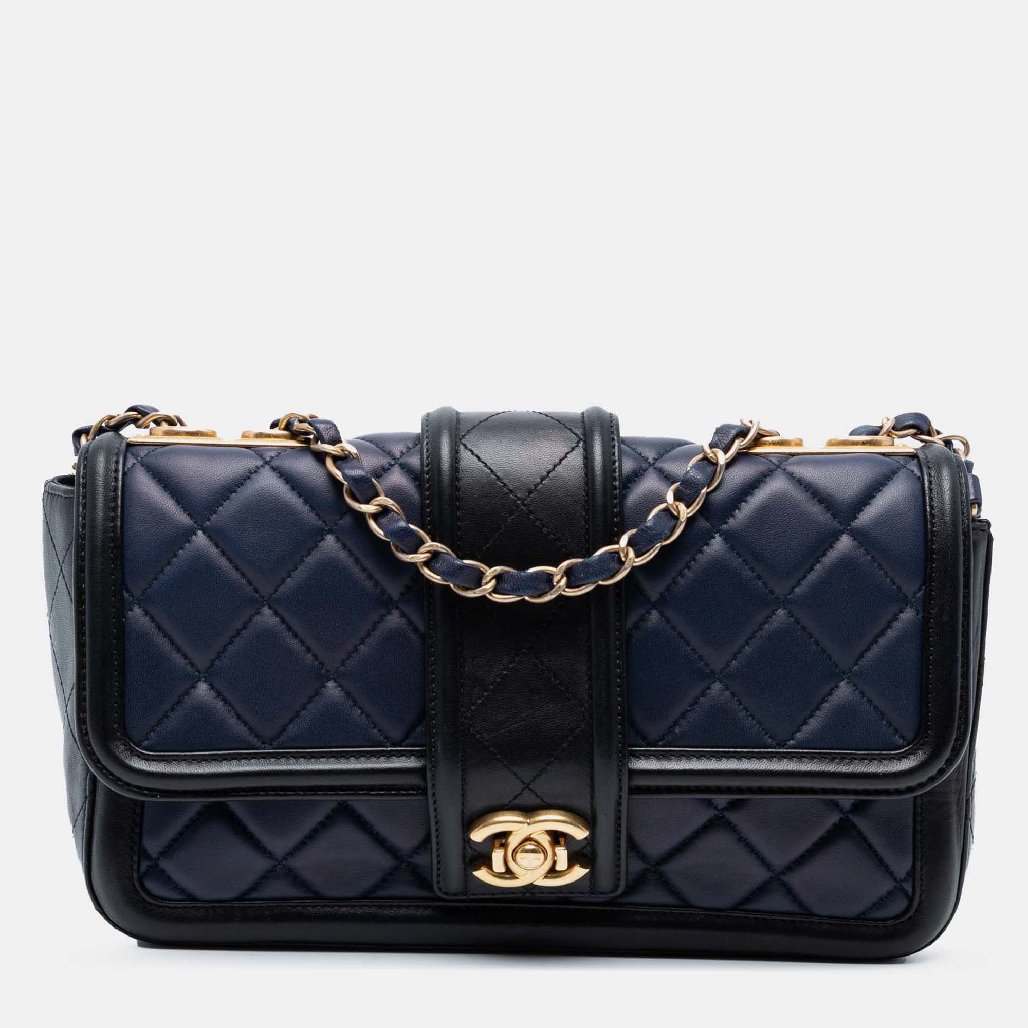

Chanel Blue Medium Bicolor Quilted Lambskin Elegant CC Flap