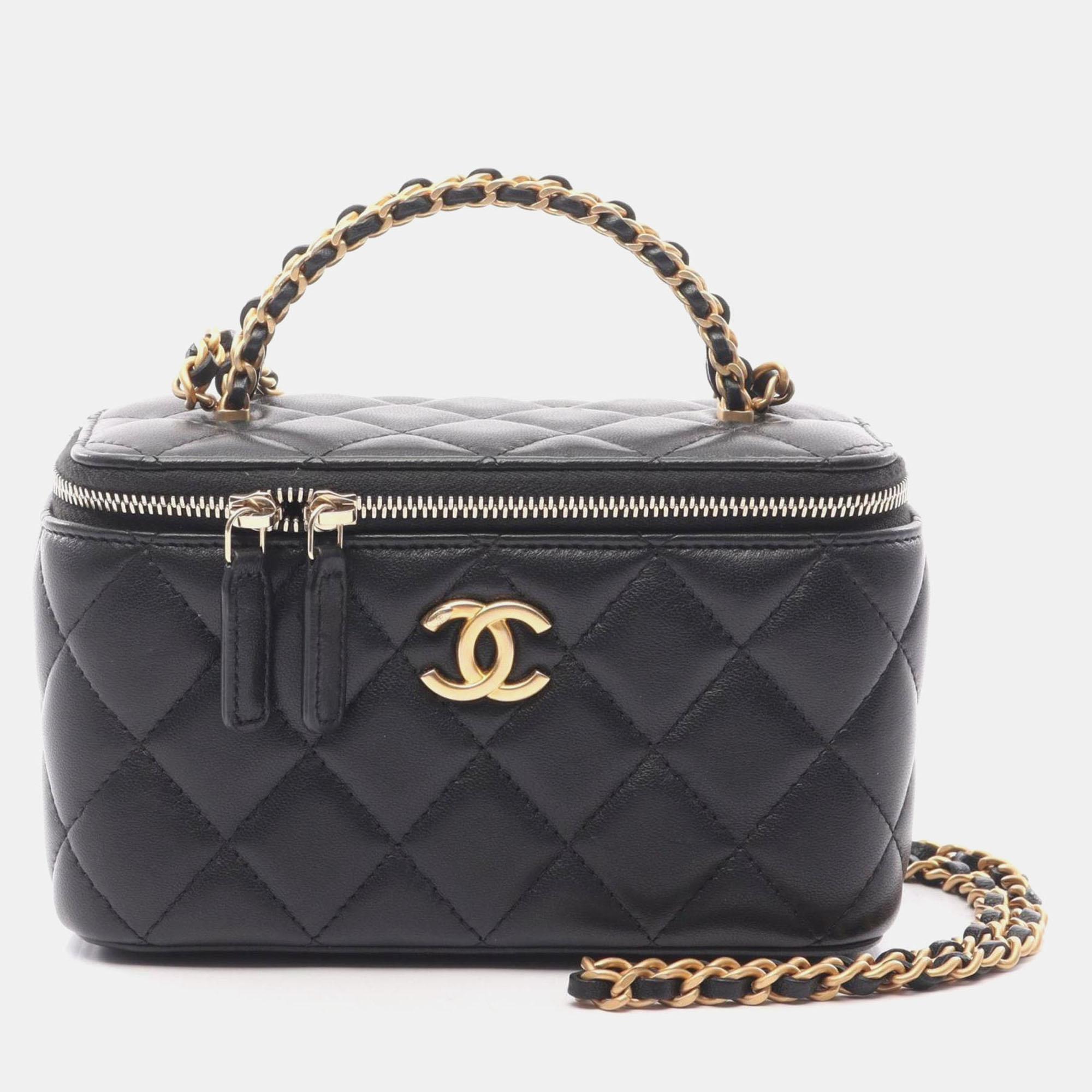 

Chanel Matelasse Shoulder Bag Lambskin Leather Black