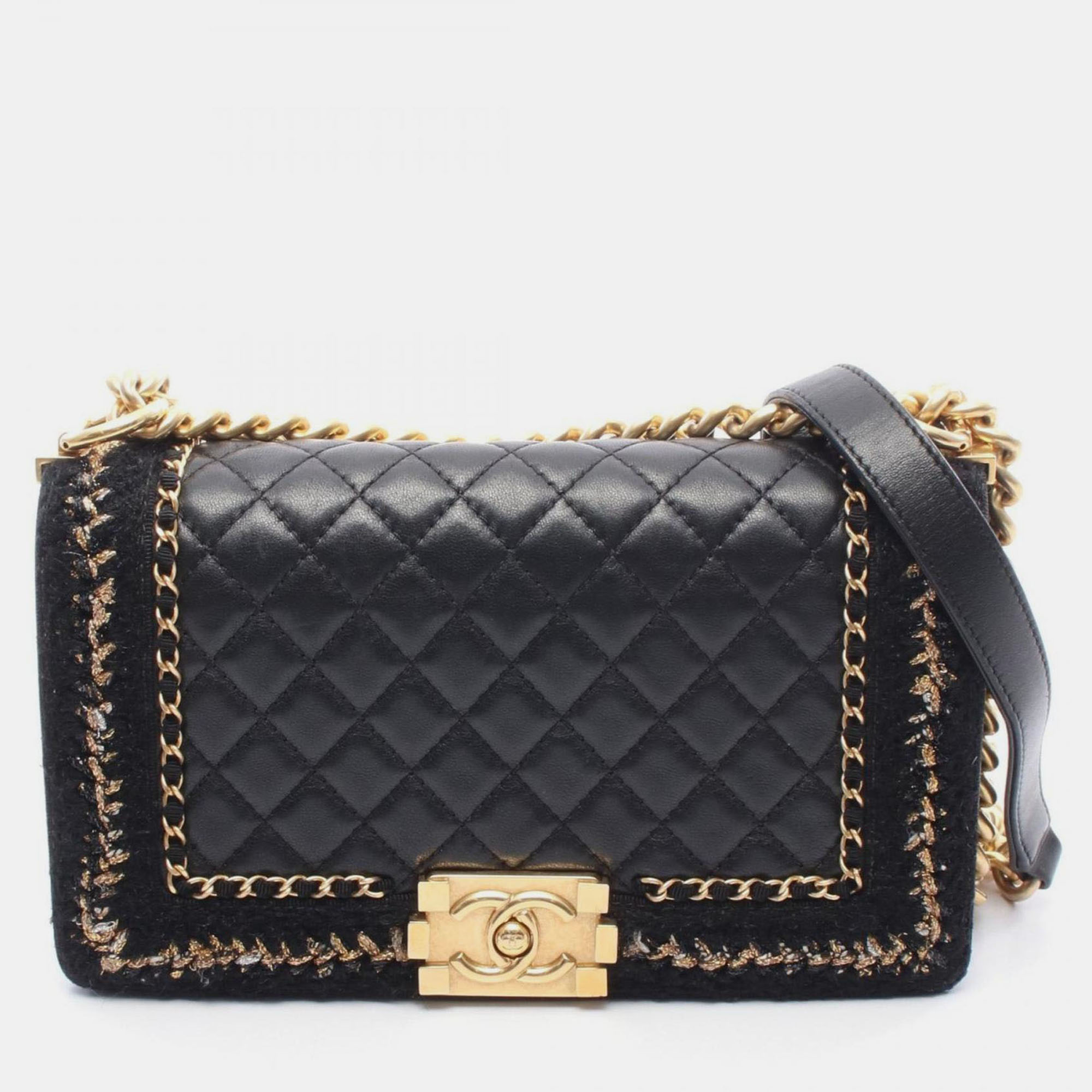 

Chanel Boy Chanel Large Matelasse Shoulder Bag In Lambskin Fabric Black/Gold