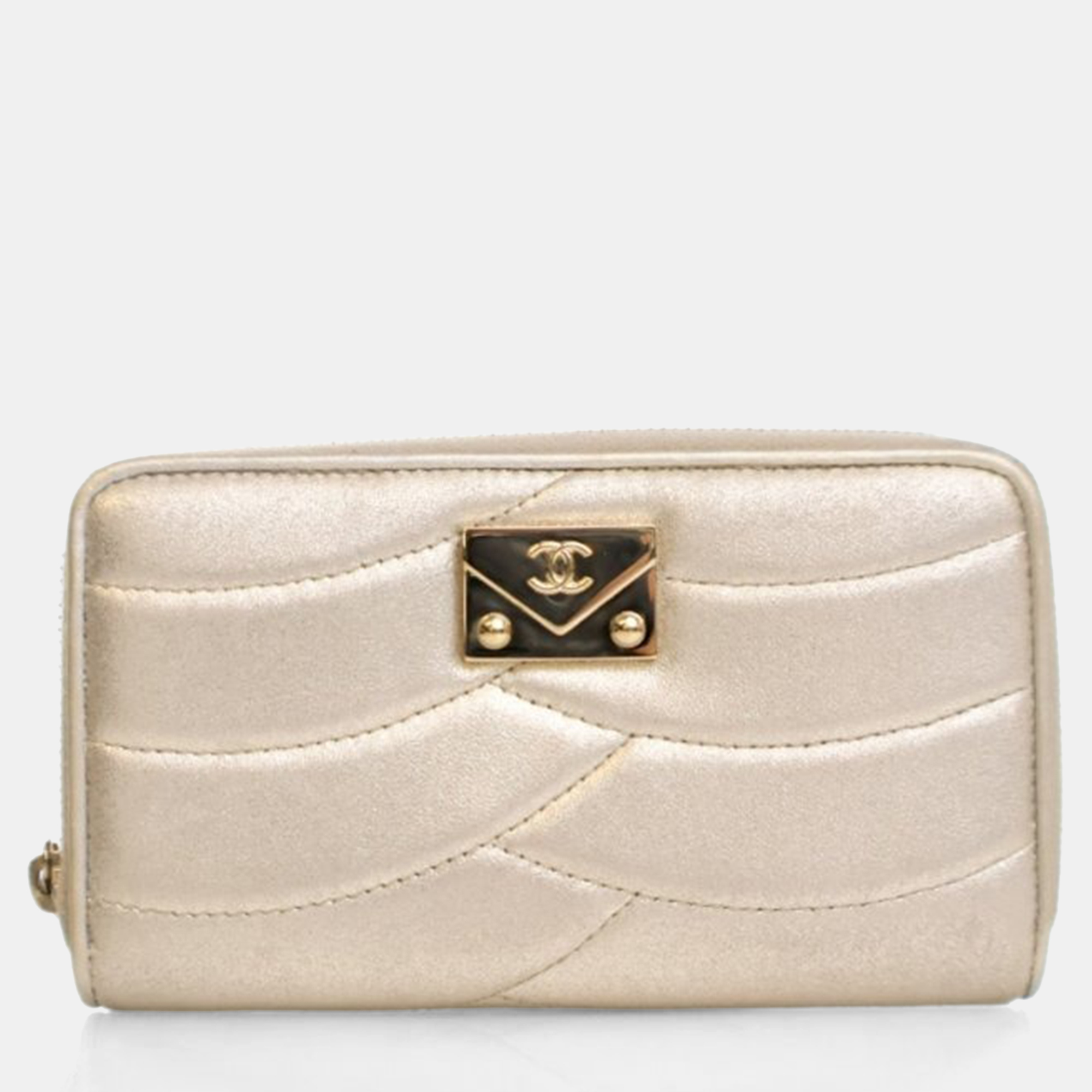 Pre-owned Chanel Lambskin Cc Zip Wallet In Gold