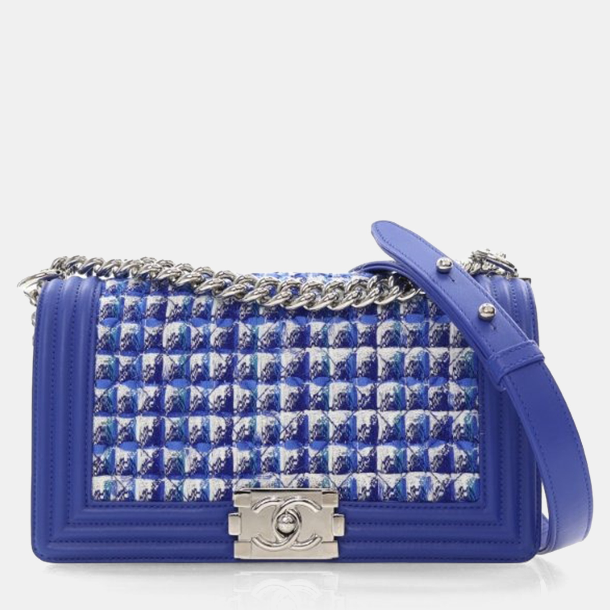 

Chanel Medium Blue Tweed Boy Bag