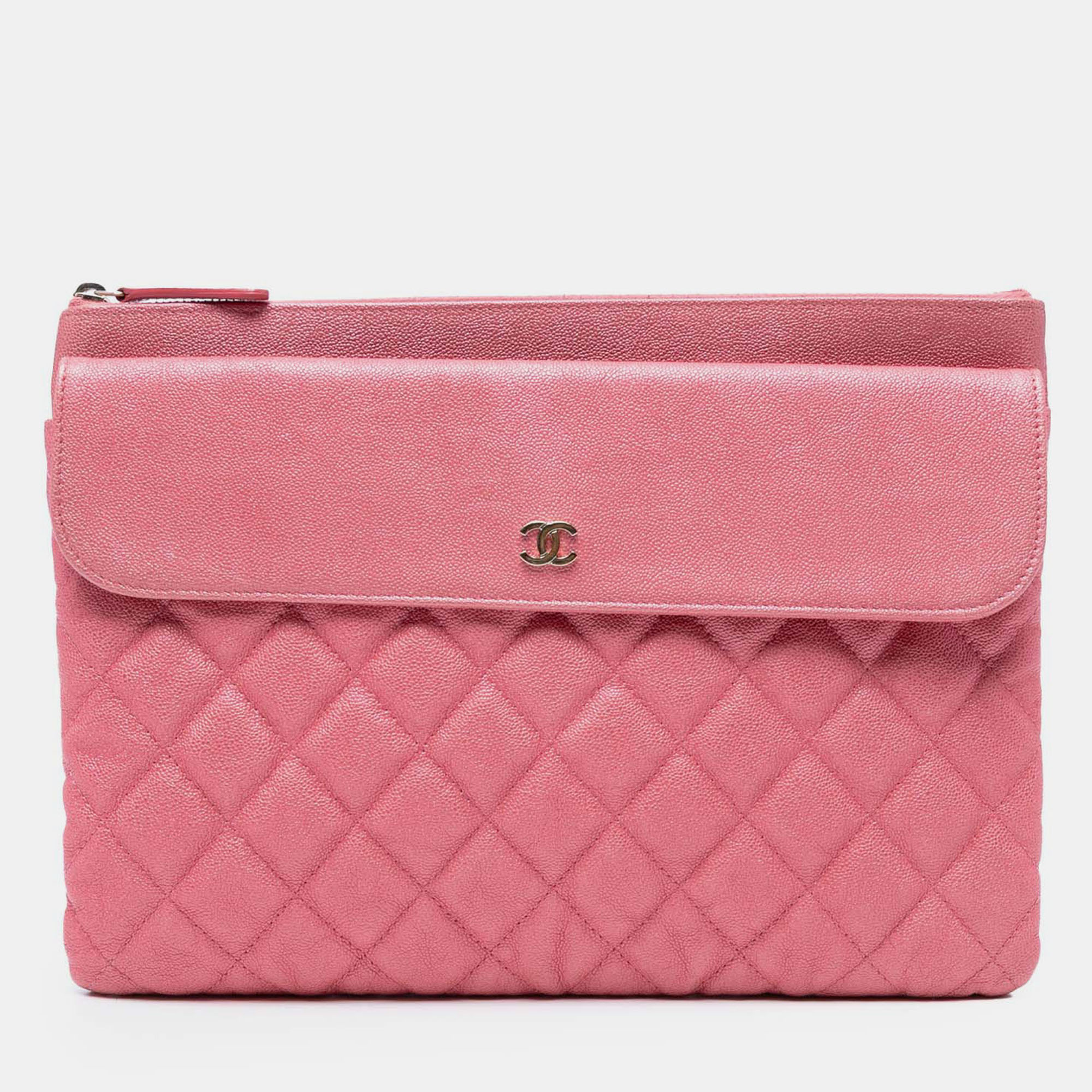 Pre-owned Chanel Pink Medium Cc Quilted Caviar Flap Cosmetic Case