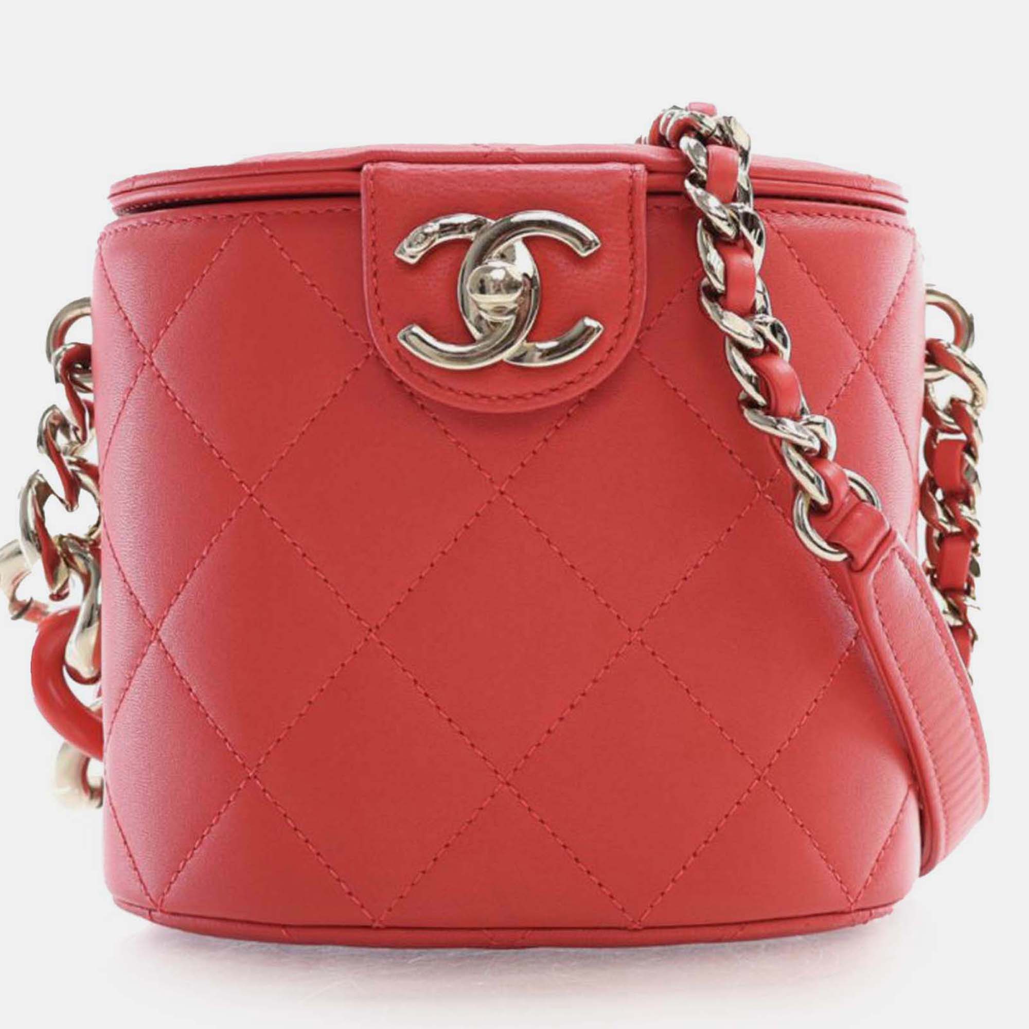 CHANEL Pre-owned Red Small Quilted Lambskin Resin Elegant Chain Tubular Vanity Case