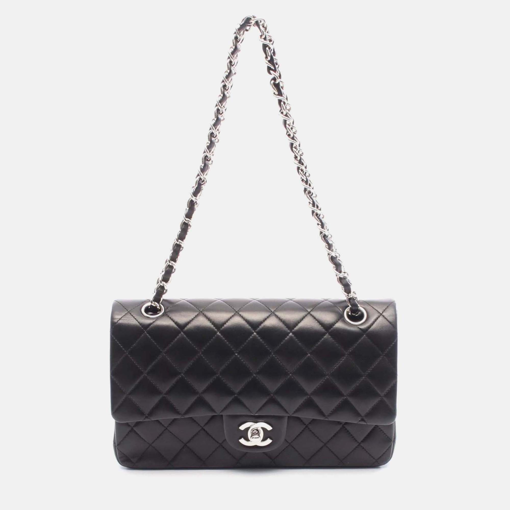 

Chanel Classic Double Flap Medium Black Leather Shoulder Bag