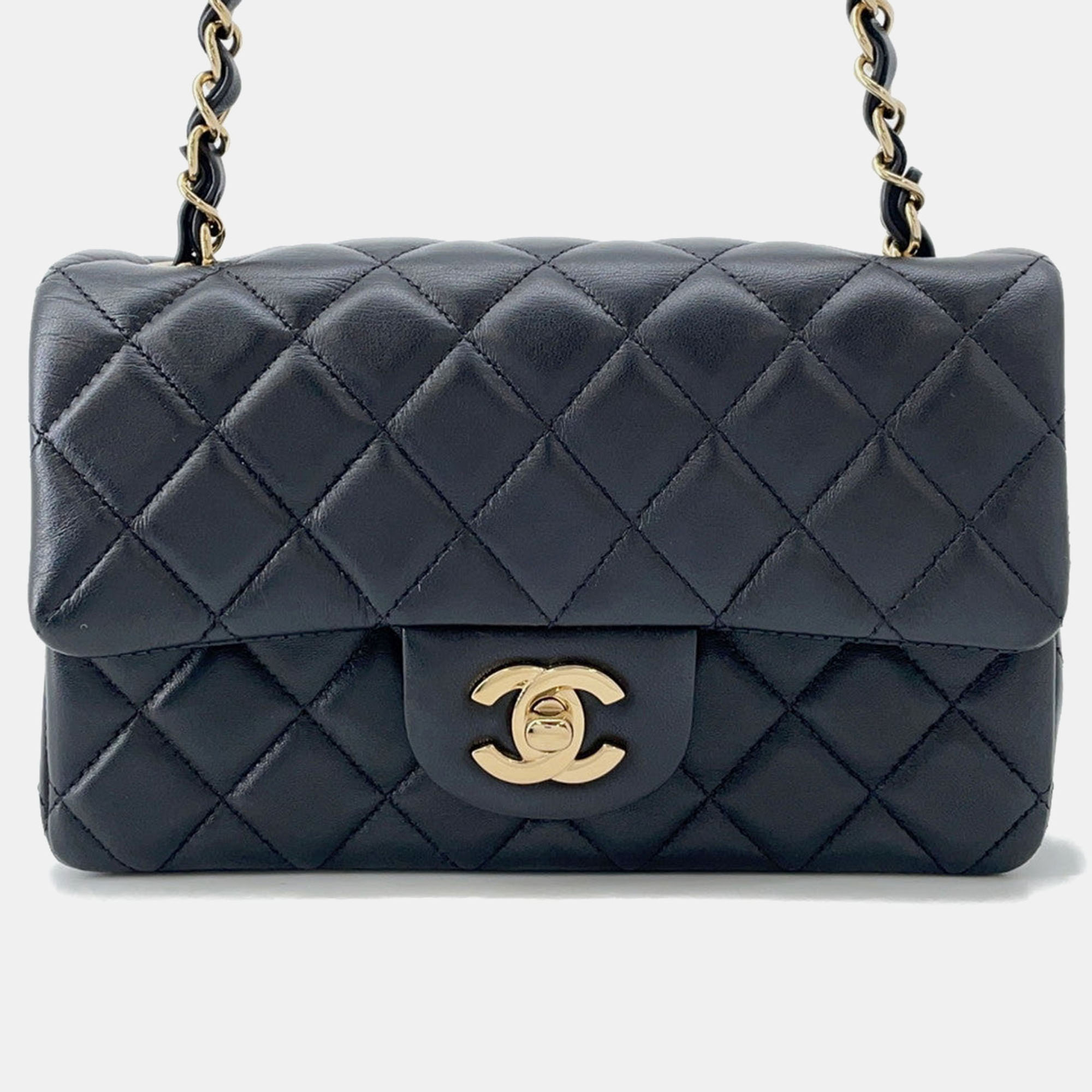

Chanel Mini Matelasse Chain shoulder Bag Black Lambskin Size