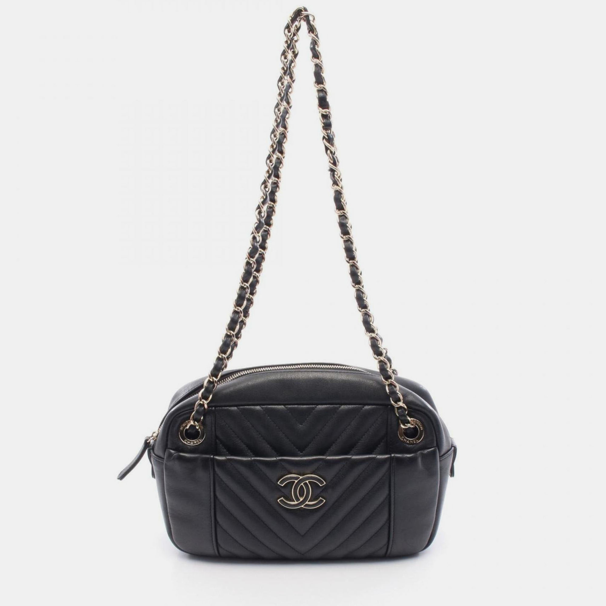 

Chanel V-Stitch Chevron Shoulder Bag In Lambskin Leather Black