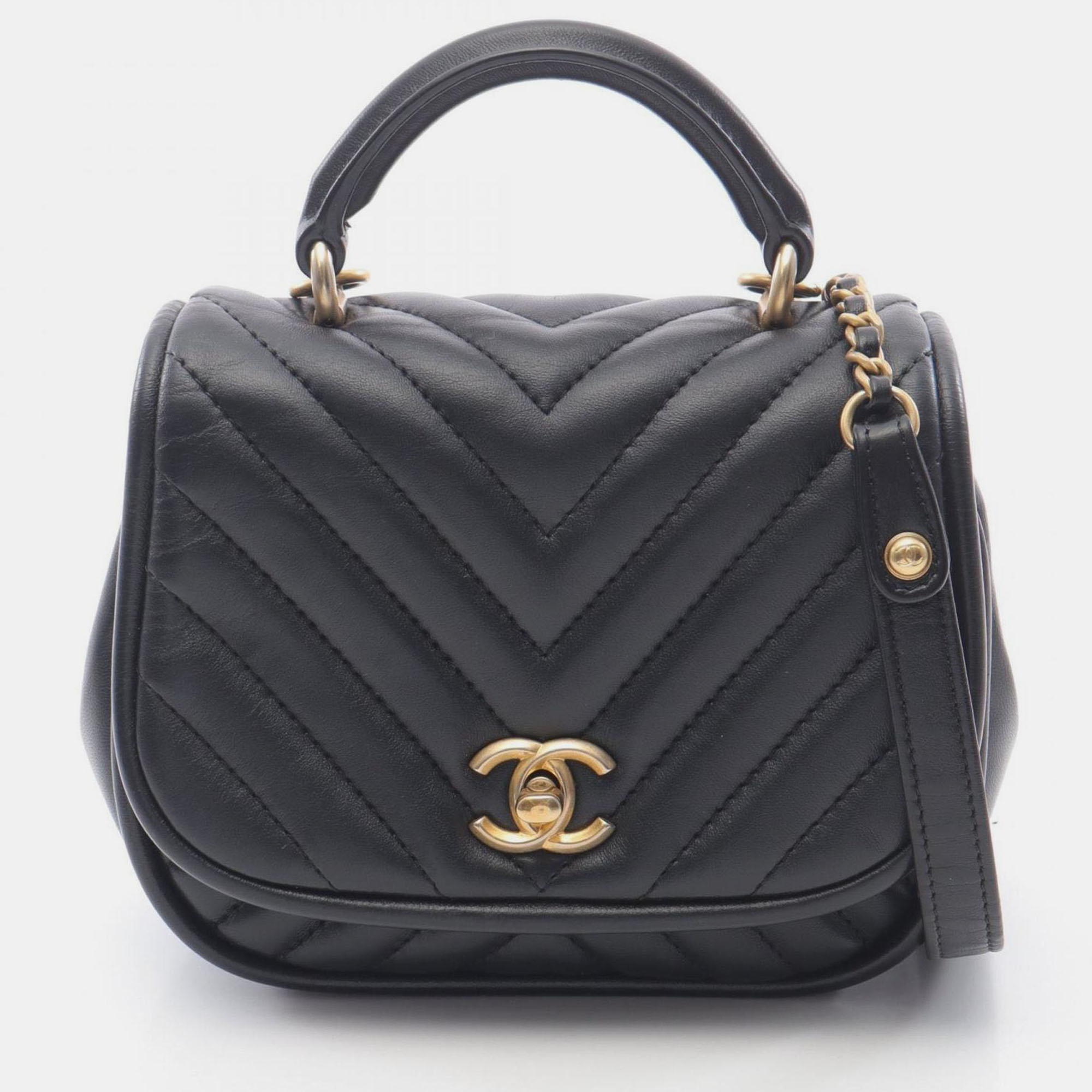 

Chanel V-Stitch Chevron Shoulder Bag Lambskin (Sheepskin) Black