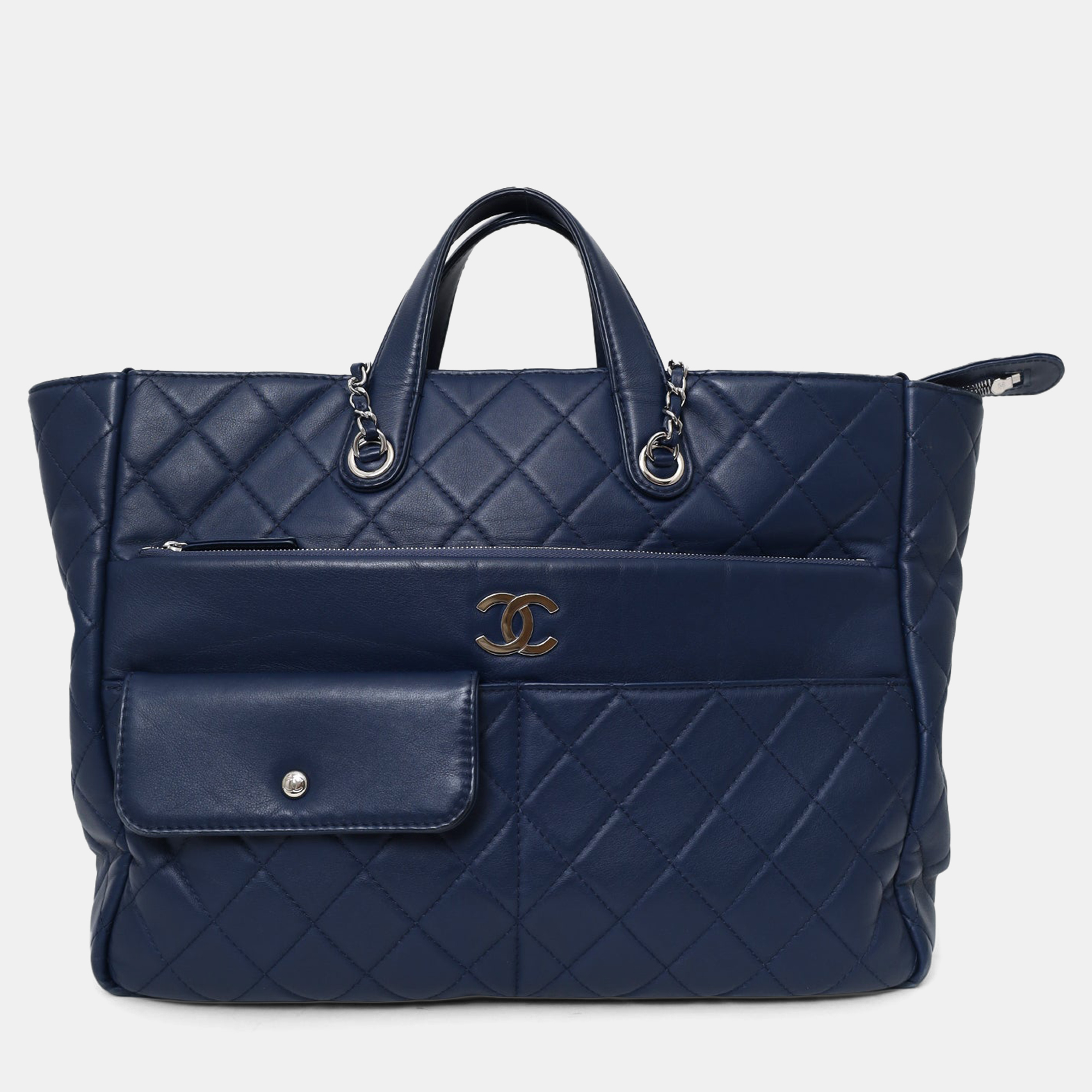 

Chanel 2020 Navy Quilted Calfskin Ultra Pocket Shopping Tote, Navy blue