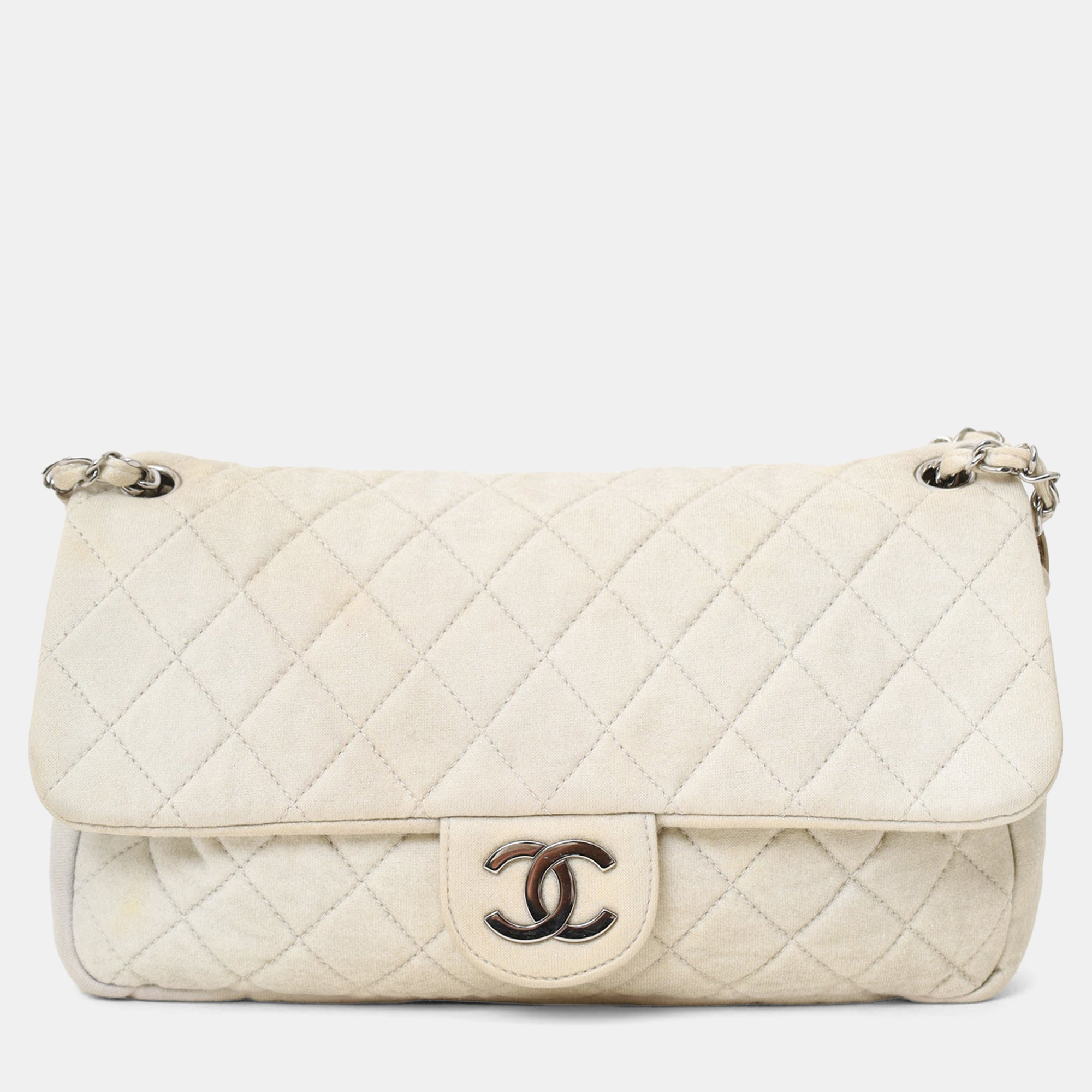 

Chanel 2008-09 White/gold Quilted Jersey Cc Flap Bag