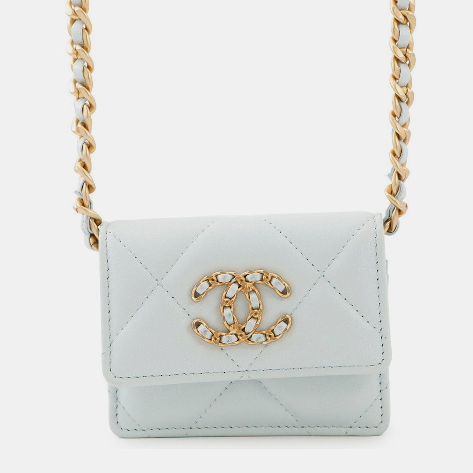 Click to view more detailed imagery on our partner's website Pre-owned Chanel Chain Wallet 19 Coin Purse Lambskin In Blue