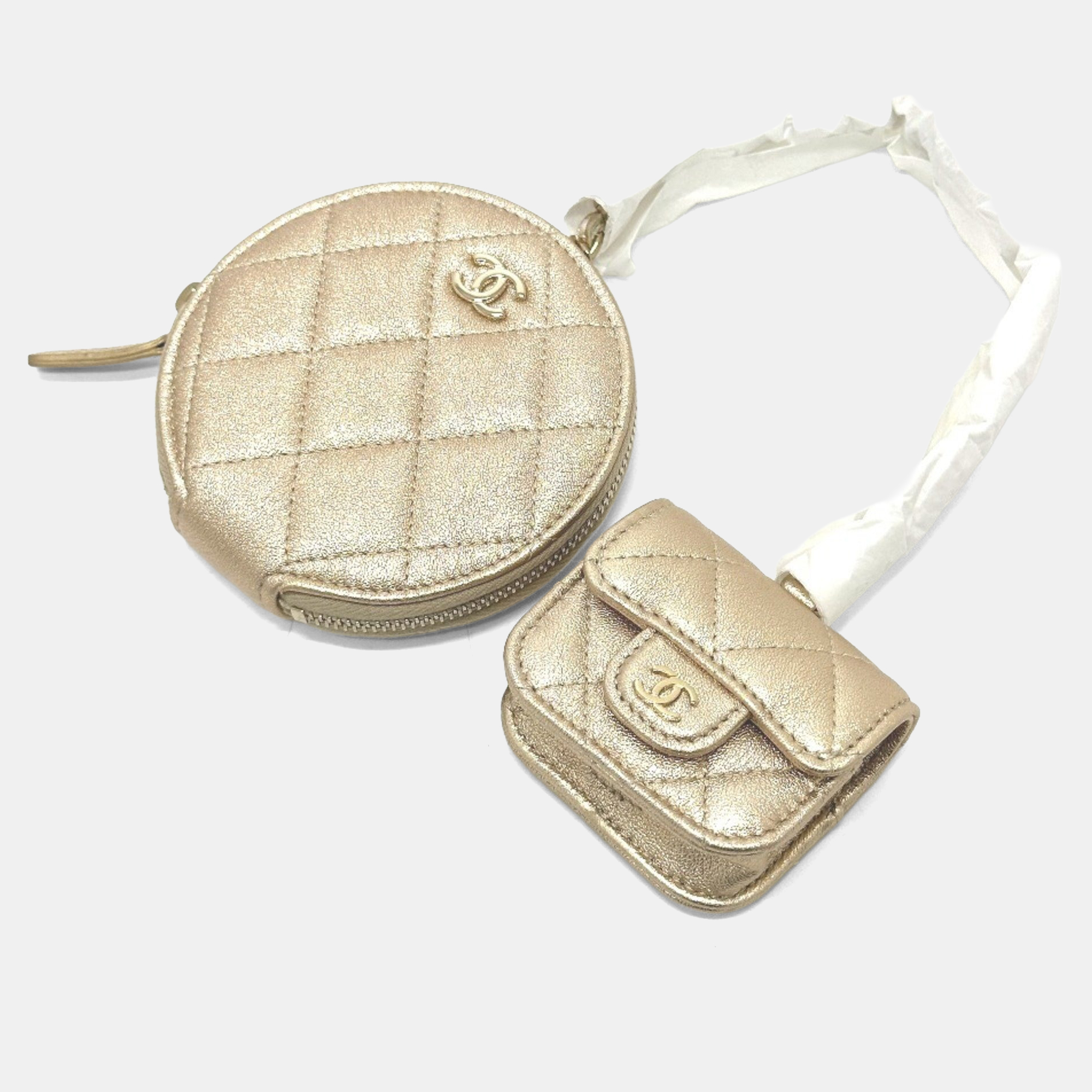 

Chanel 2024 Matelasse Coco Mark Year Wallet/Coin Case Airpods Bag Charm Lambskin Gold