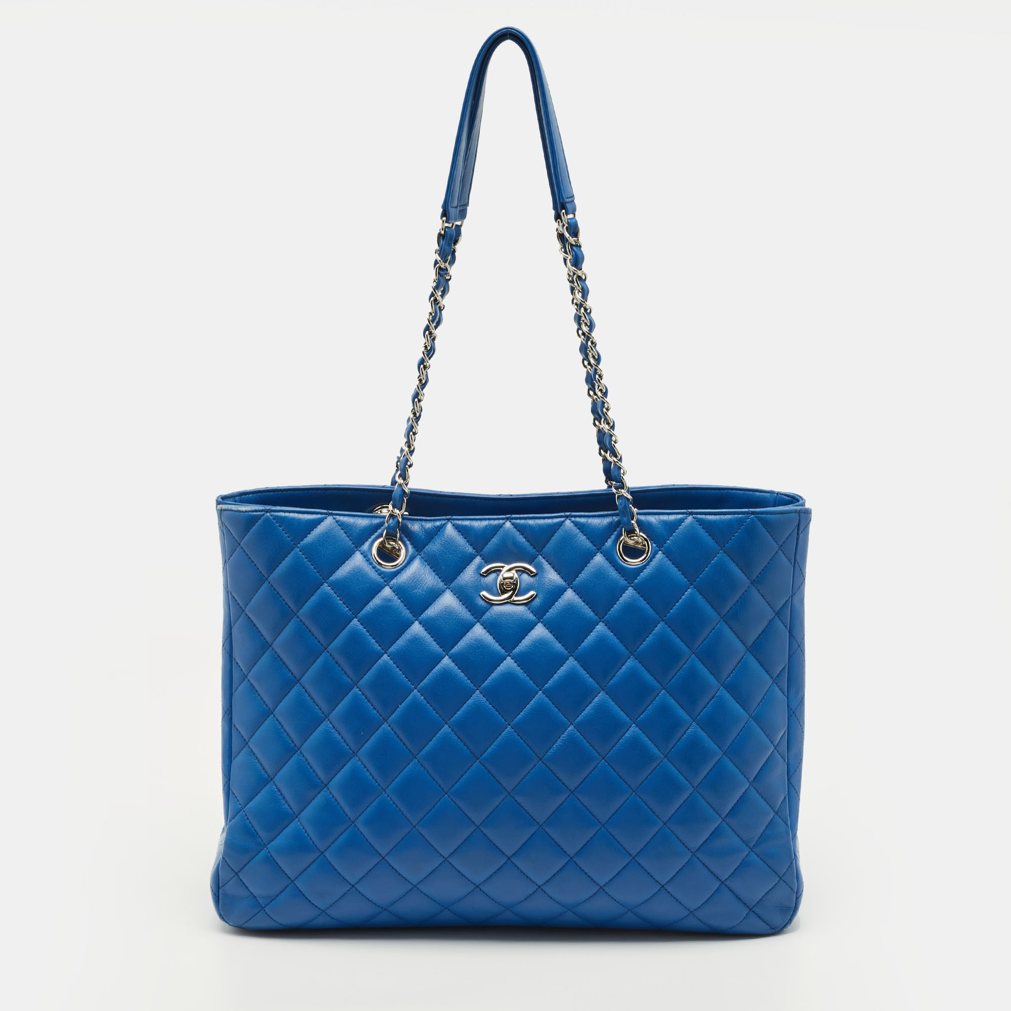 

Chanel CC Classic Blue Quilted Leather Shopper Tote
