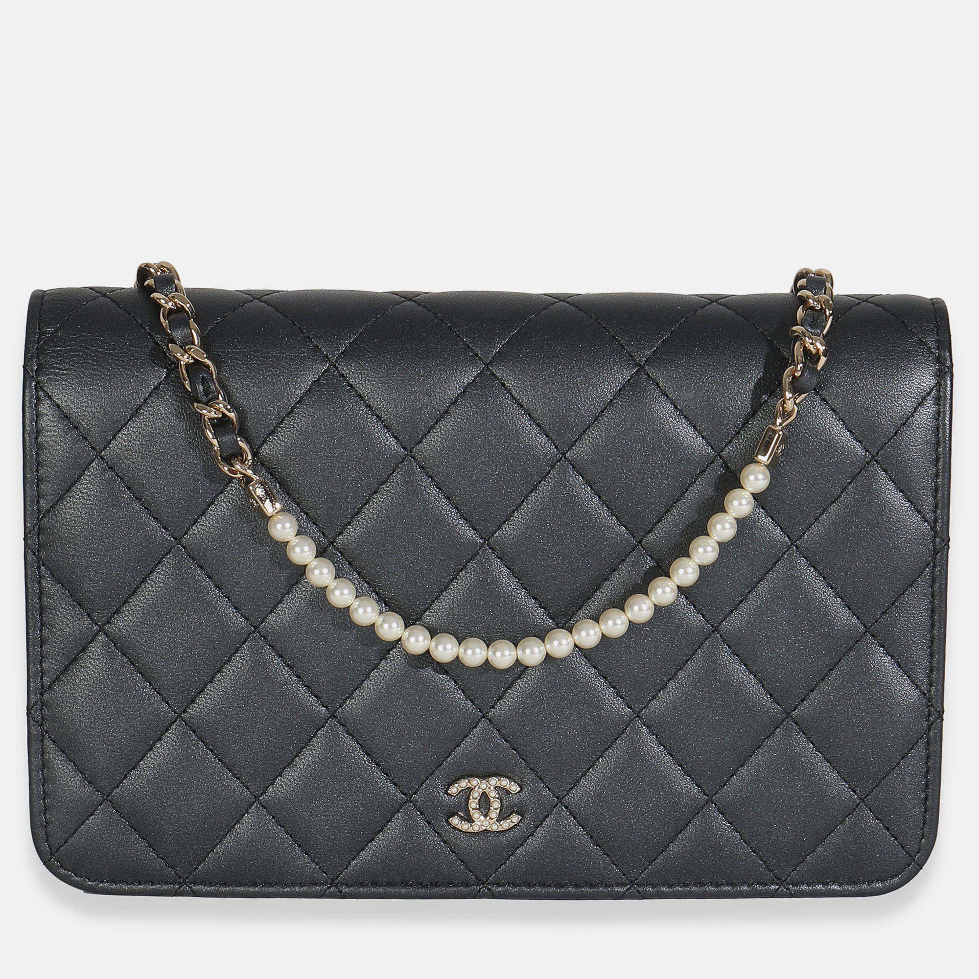 

Chanel Dark Grey Iridescent Quilted Lambskin Pearl Wallet On Chain