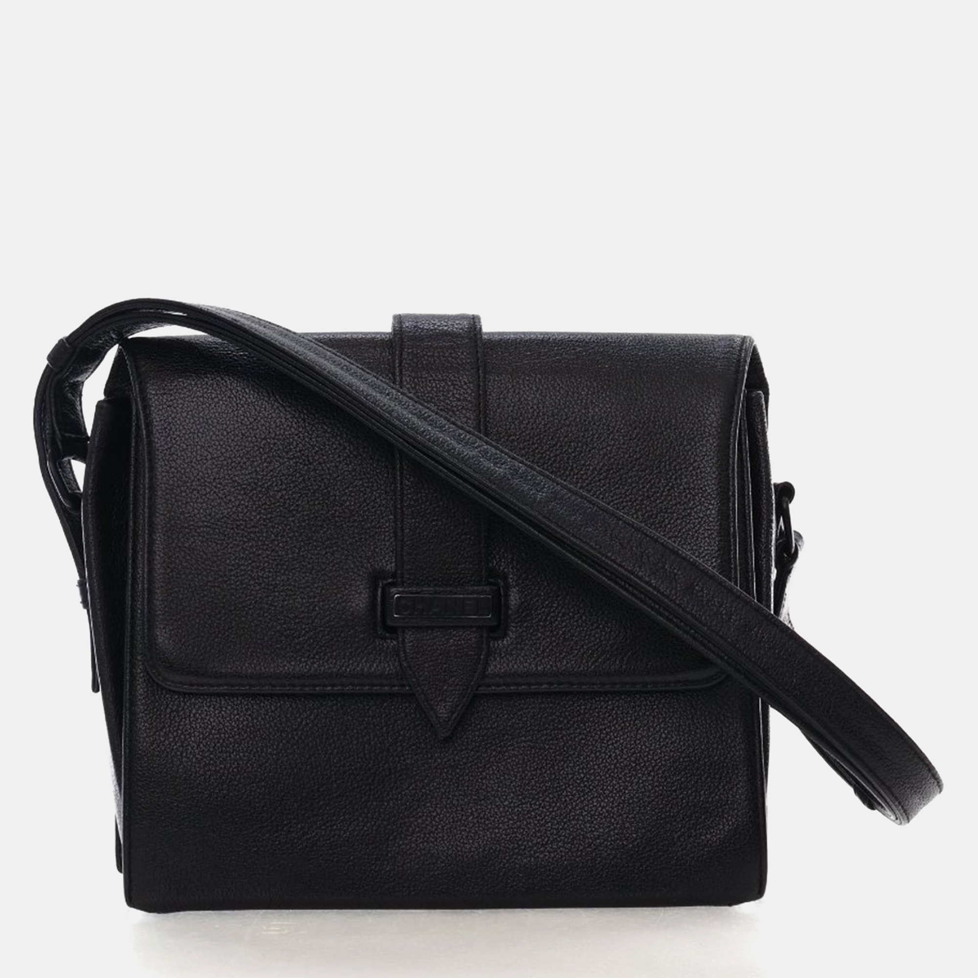 

Chanel Vintage Calfskin Crossbody Bag, Black