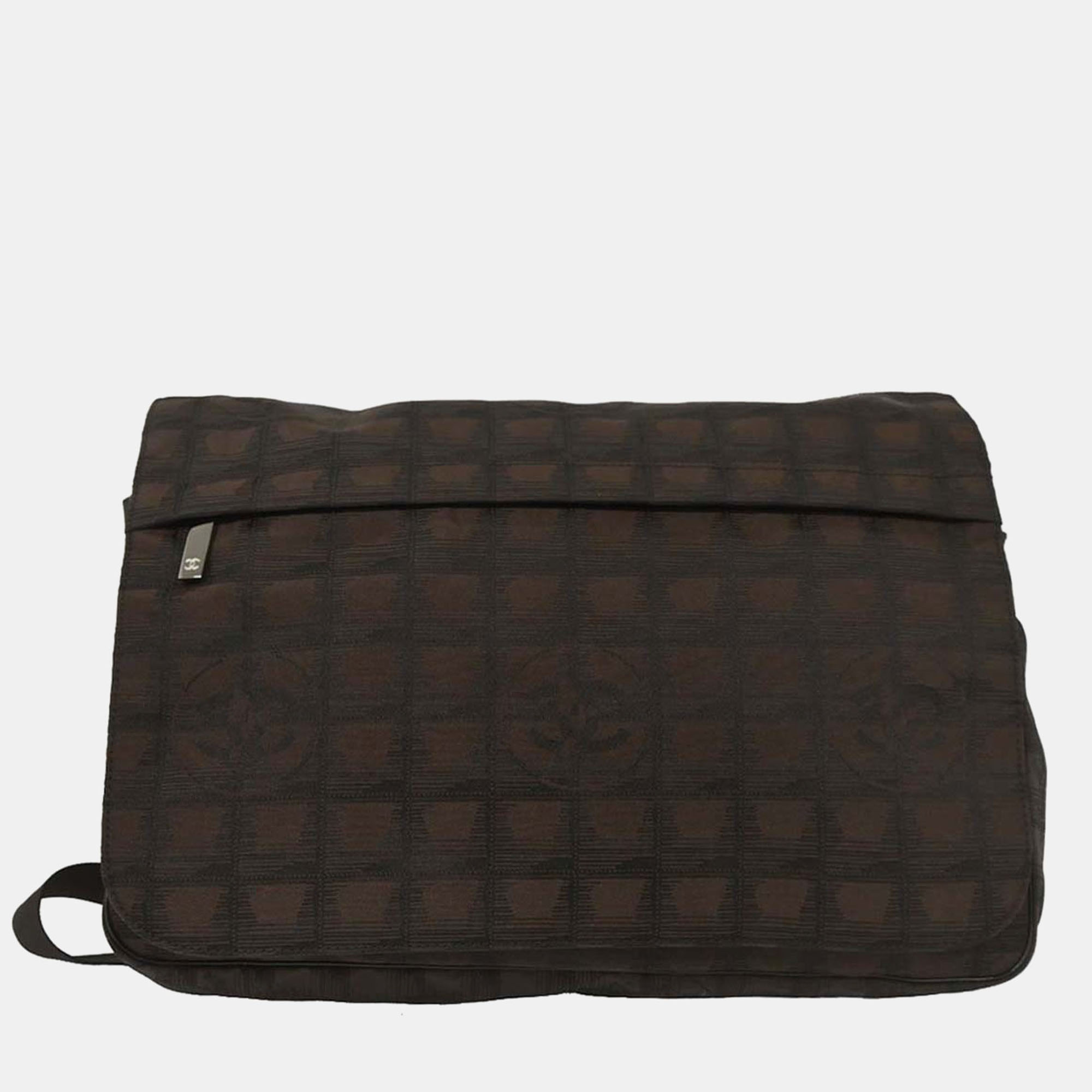 

Chanel Brown Jacquard Nylon Travel Line Shoulder Bag