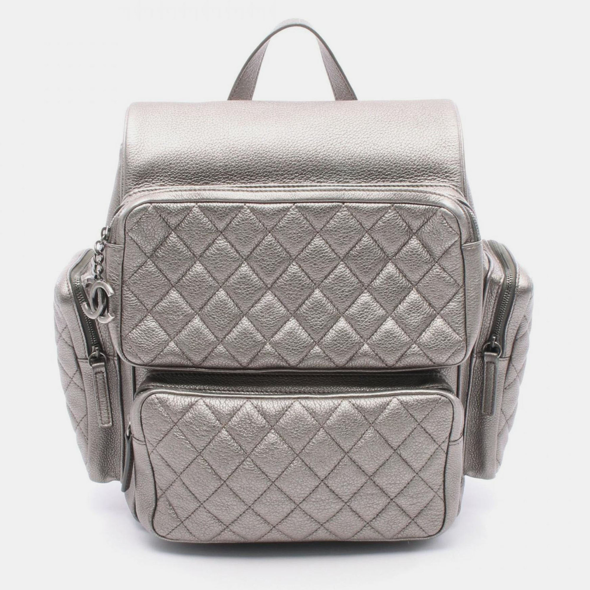 Pre-owned Chanel Matelasse Backpack Leather Silver