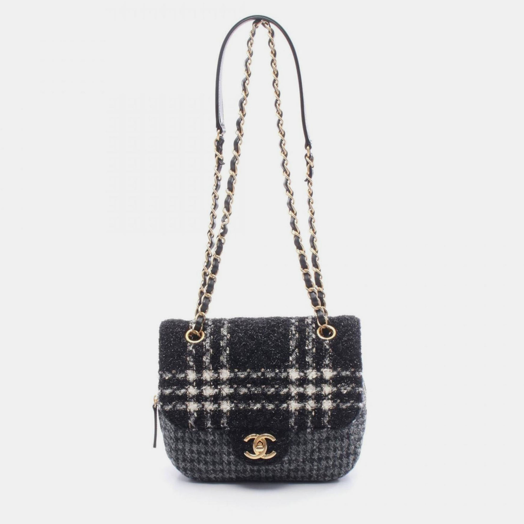 

Chanel Matelasse Shoulder Bag Wool Fabric Black White Gray