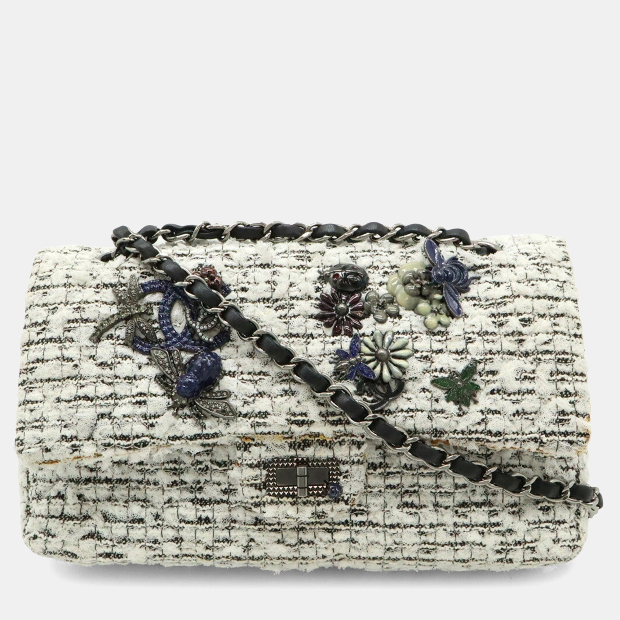 

Chanel 2.55 Tweed Double Flap Chain Shoulder Bag With Flower Motif White And Black Leather
