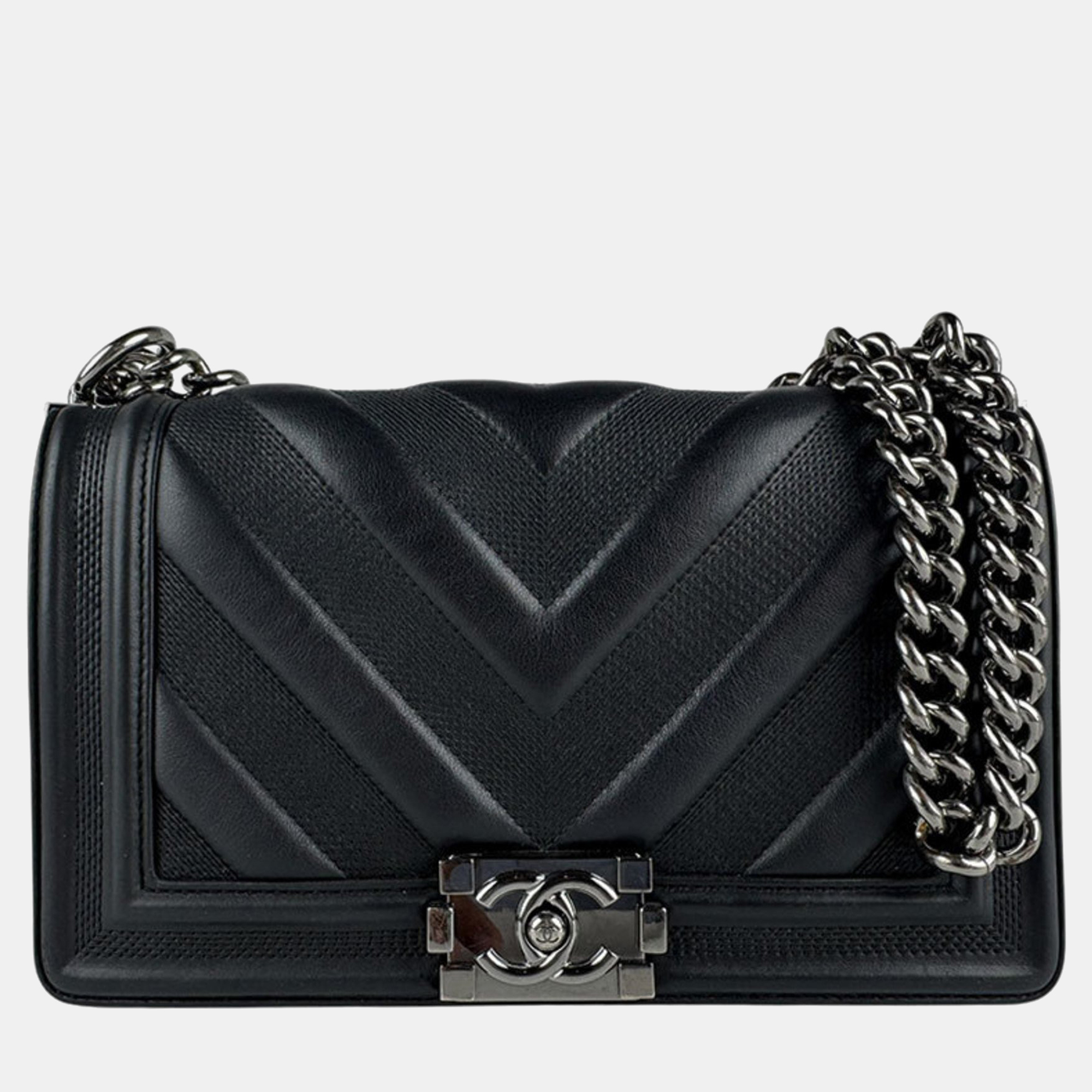 

Chanel Boy Chanel Shoulder Bag Leather Black