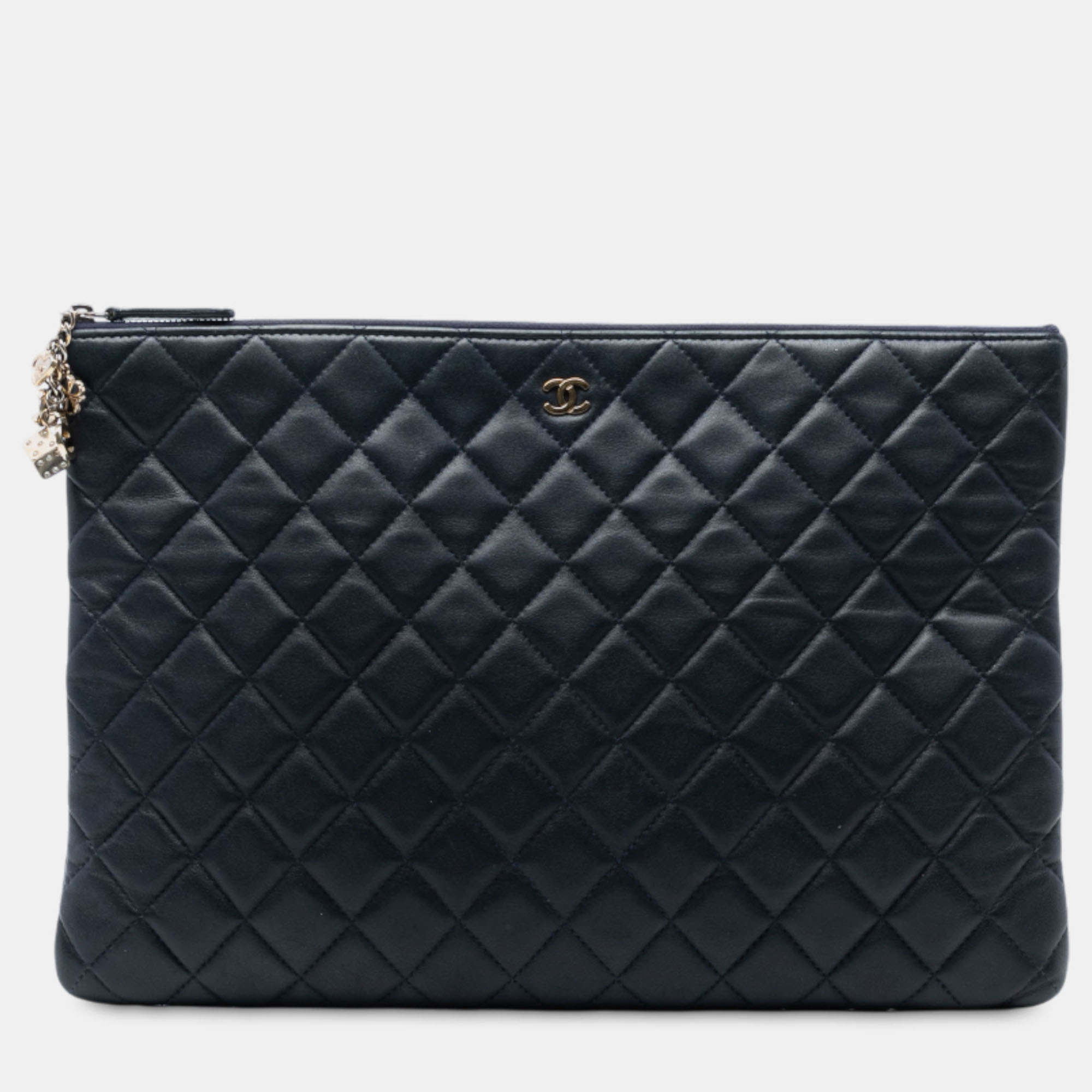 Pre-owned Chanel Blue Cc Large Quilted Lambskin O Case Clutch