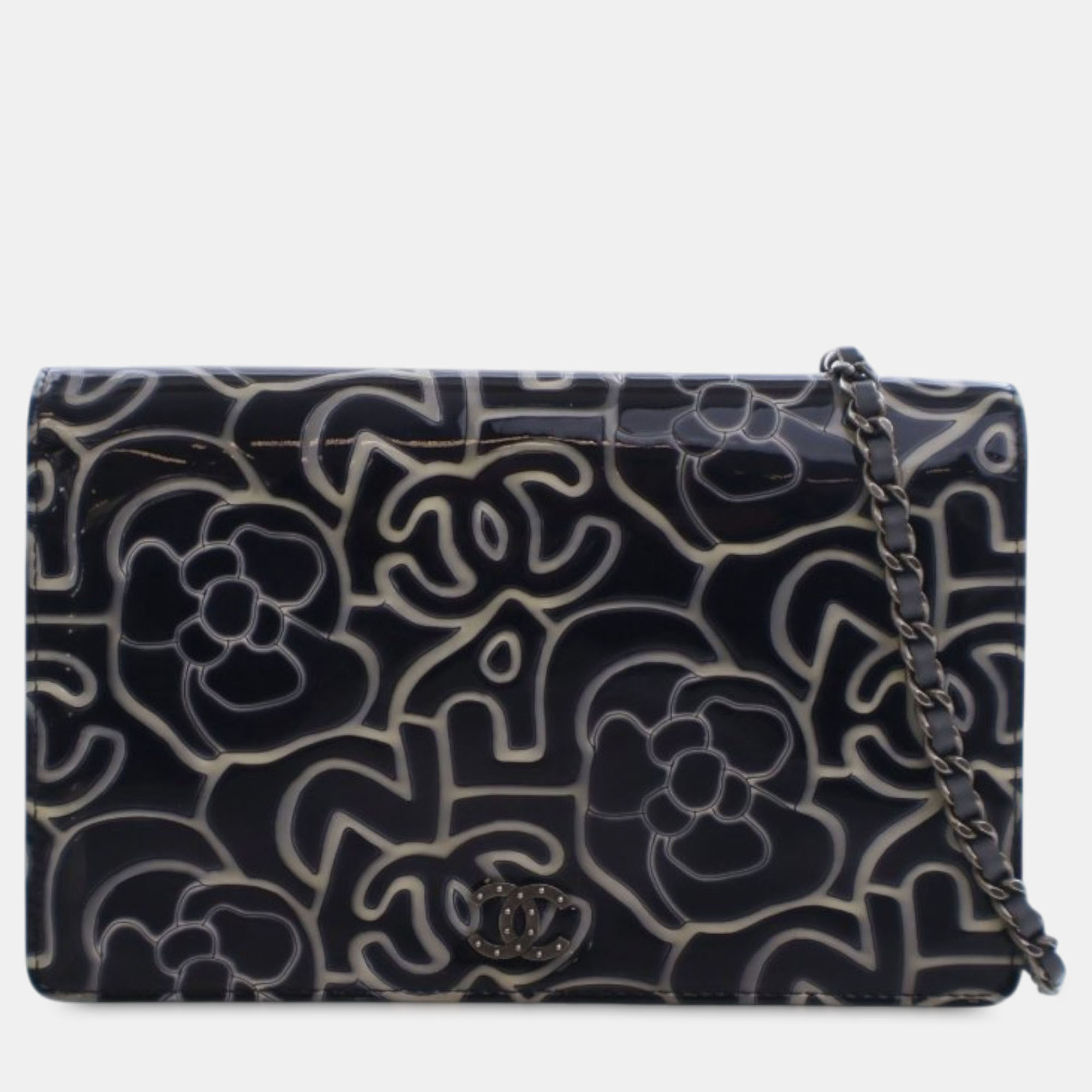 Pre-owned Chanel Blue Cc Embossed Patent Camellia Wallet On Chain