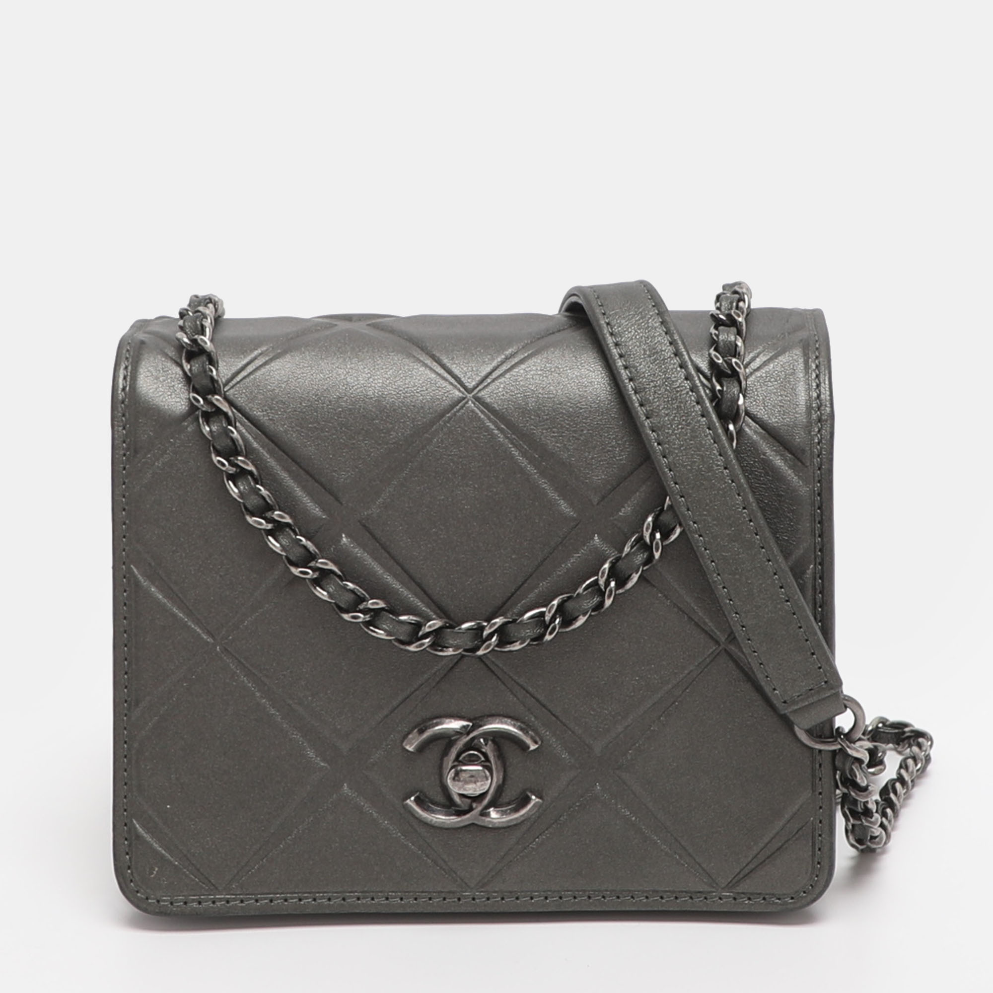 

Chanel Propeller Mini Metallic Grey Leather Flap Bag